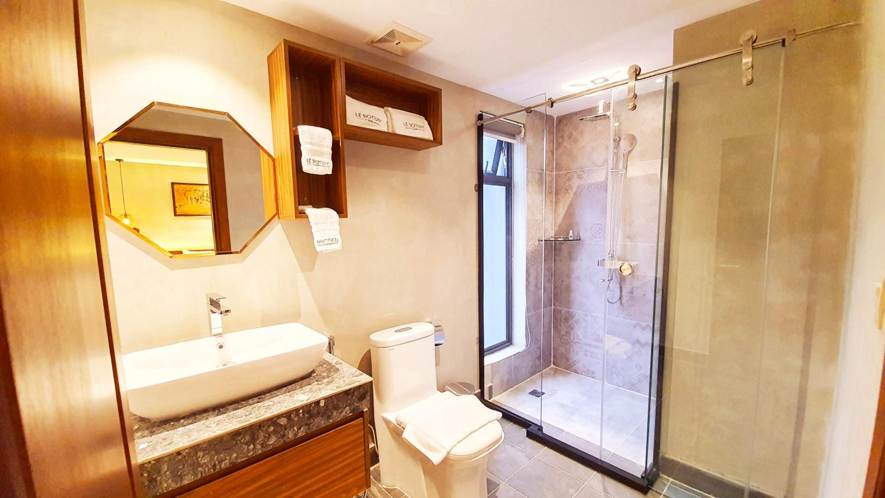 Deluxe Twin Room - Photo 8