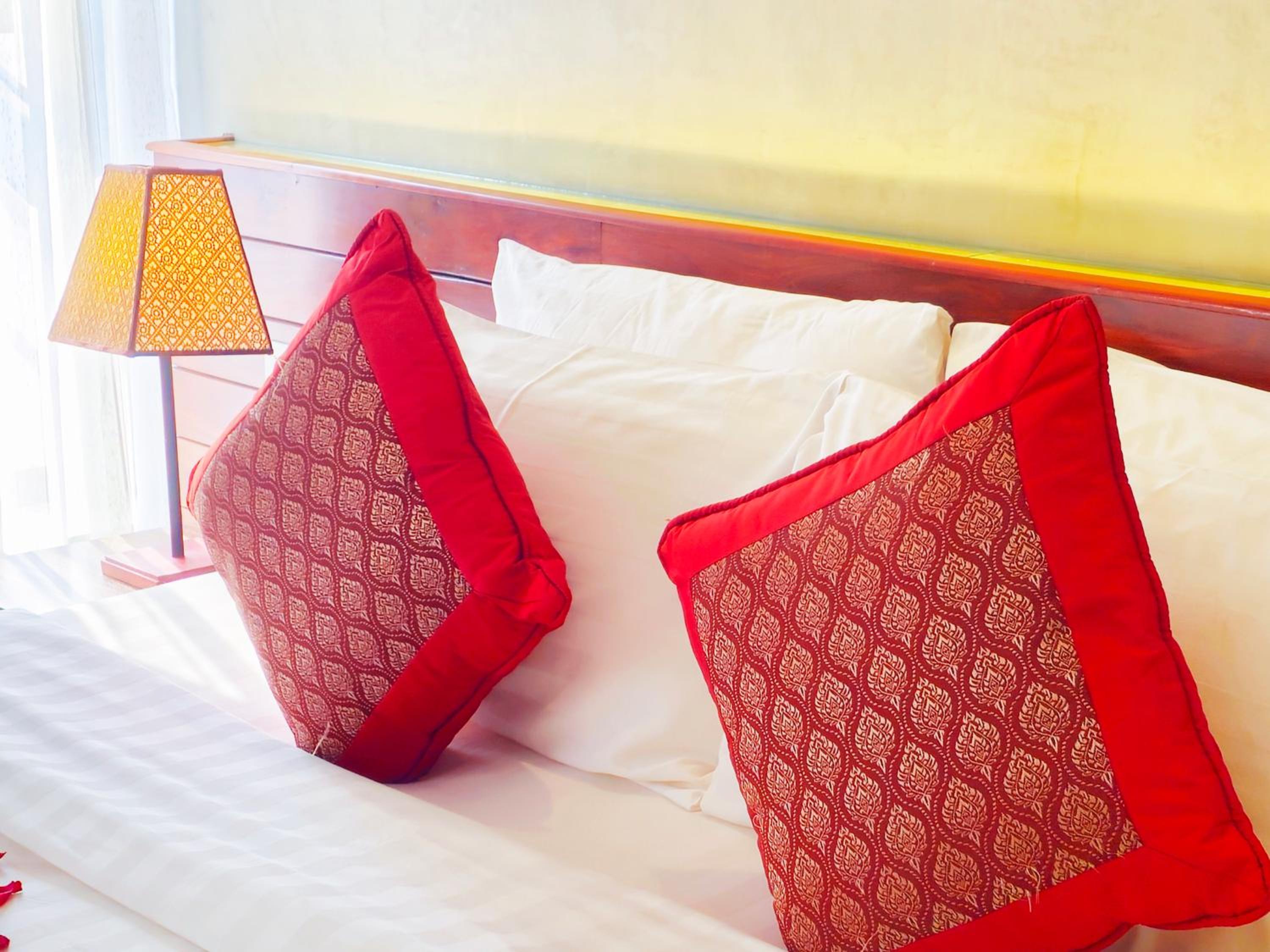 Executive Suite - Photo 7