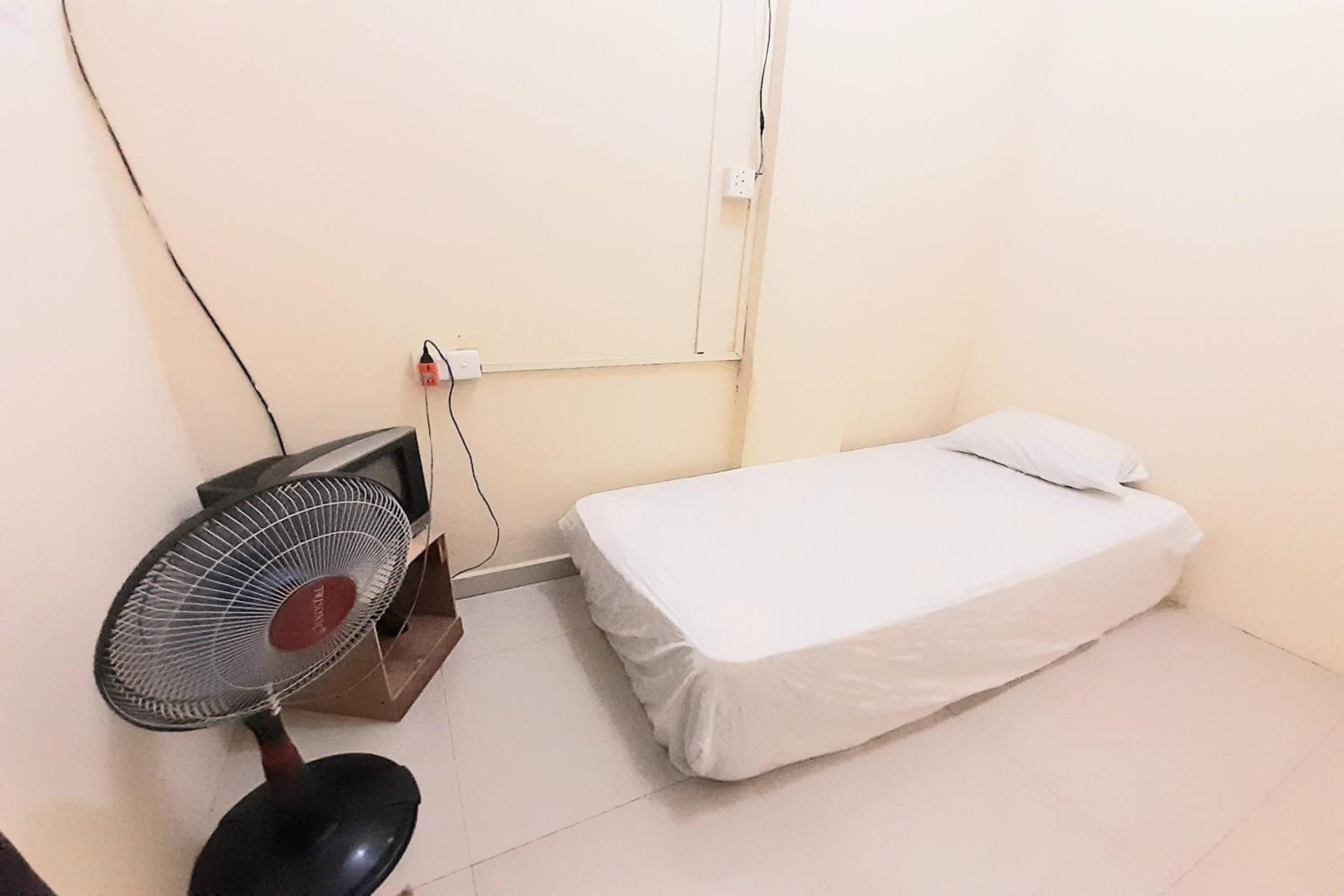 Small Single Room photo 1