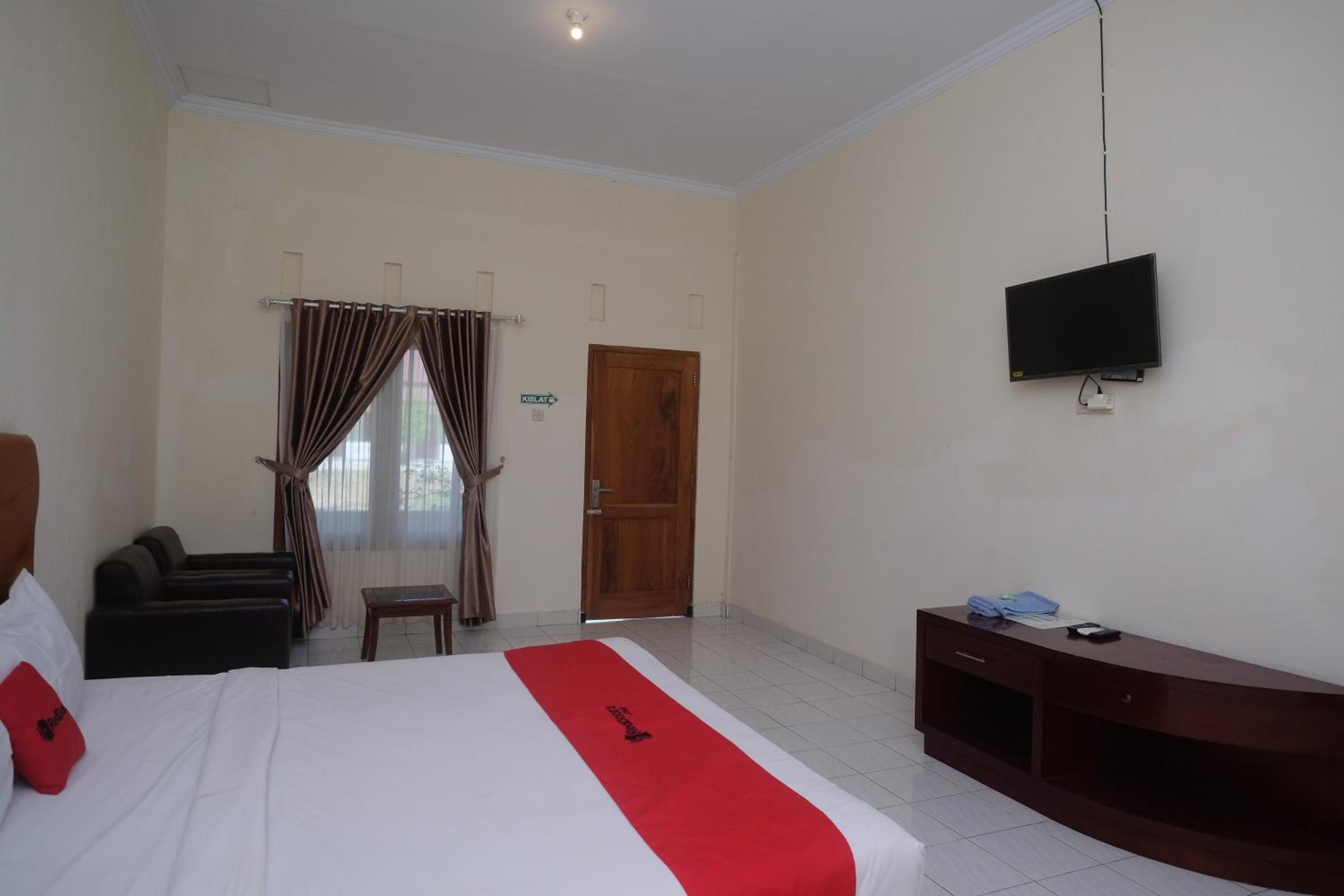 Deluxe Double Room - Photo 8