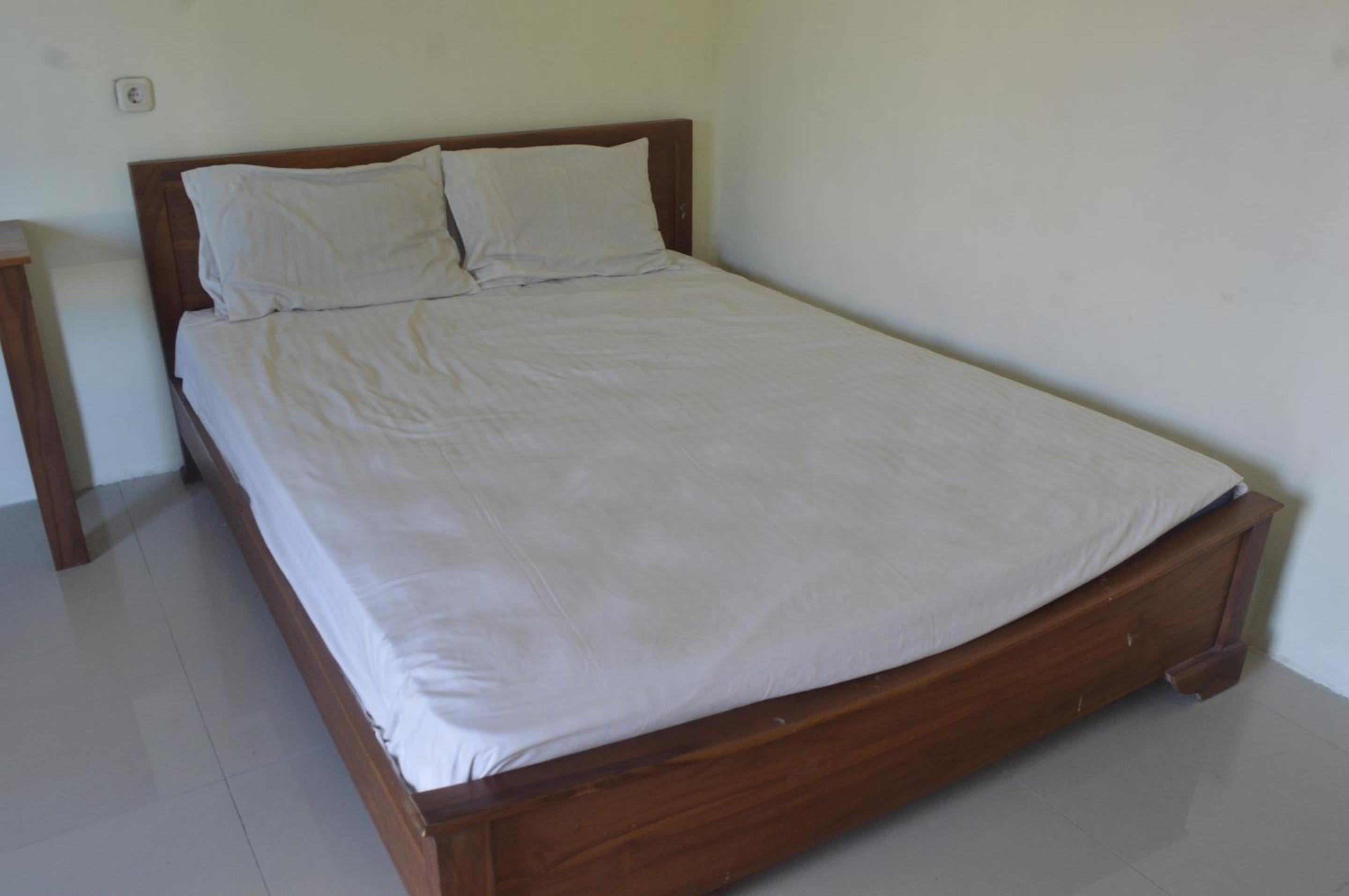 Standard Double Room - Photo 17