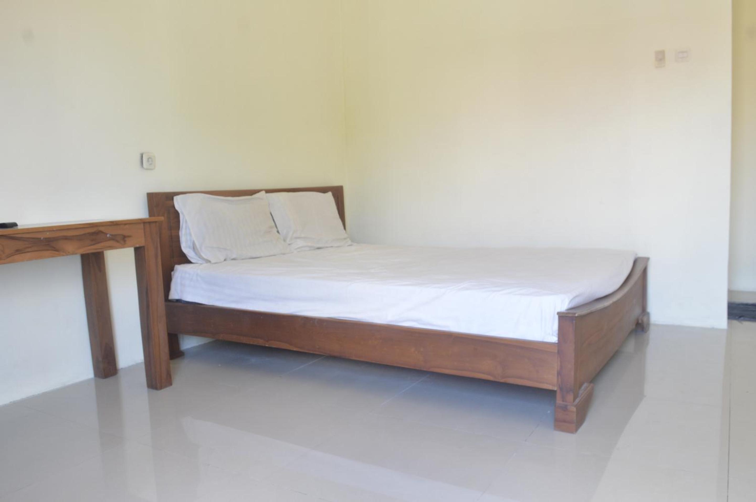 Standard Double Room - Photo 7