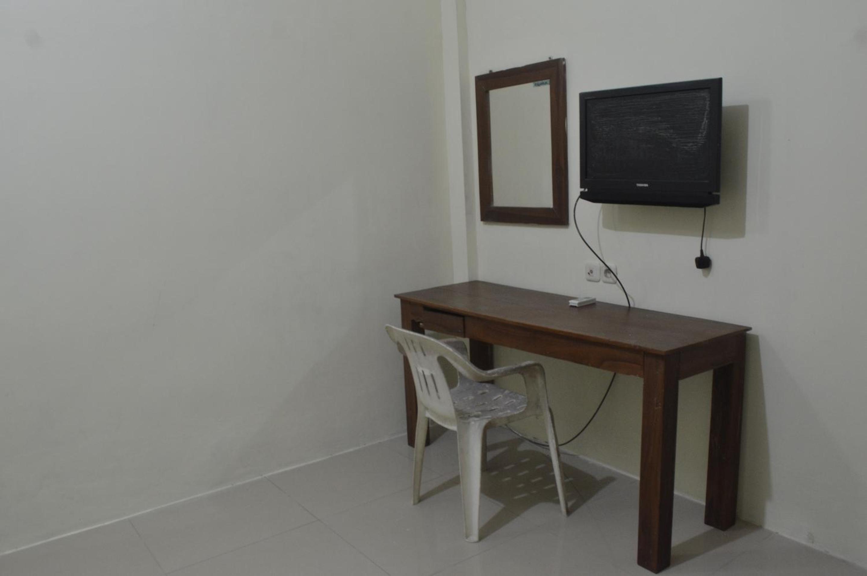 Standard Double Room - Photo 23