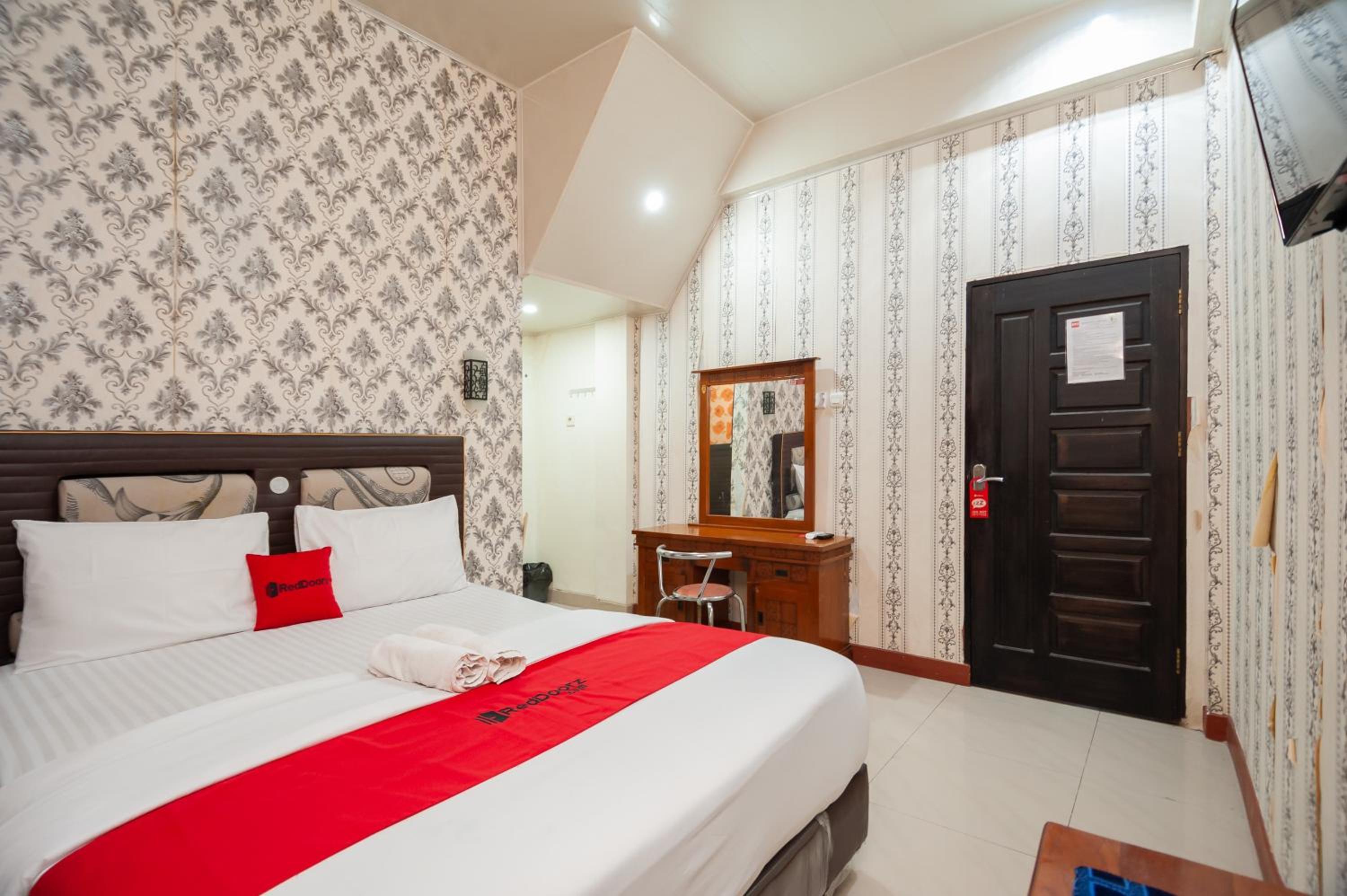 Deluxe Double Room photo 2