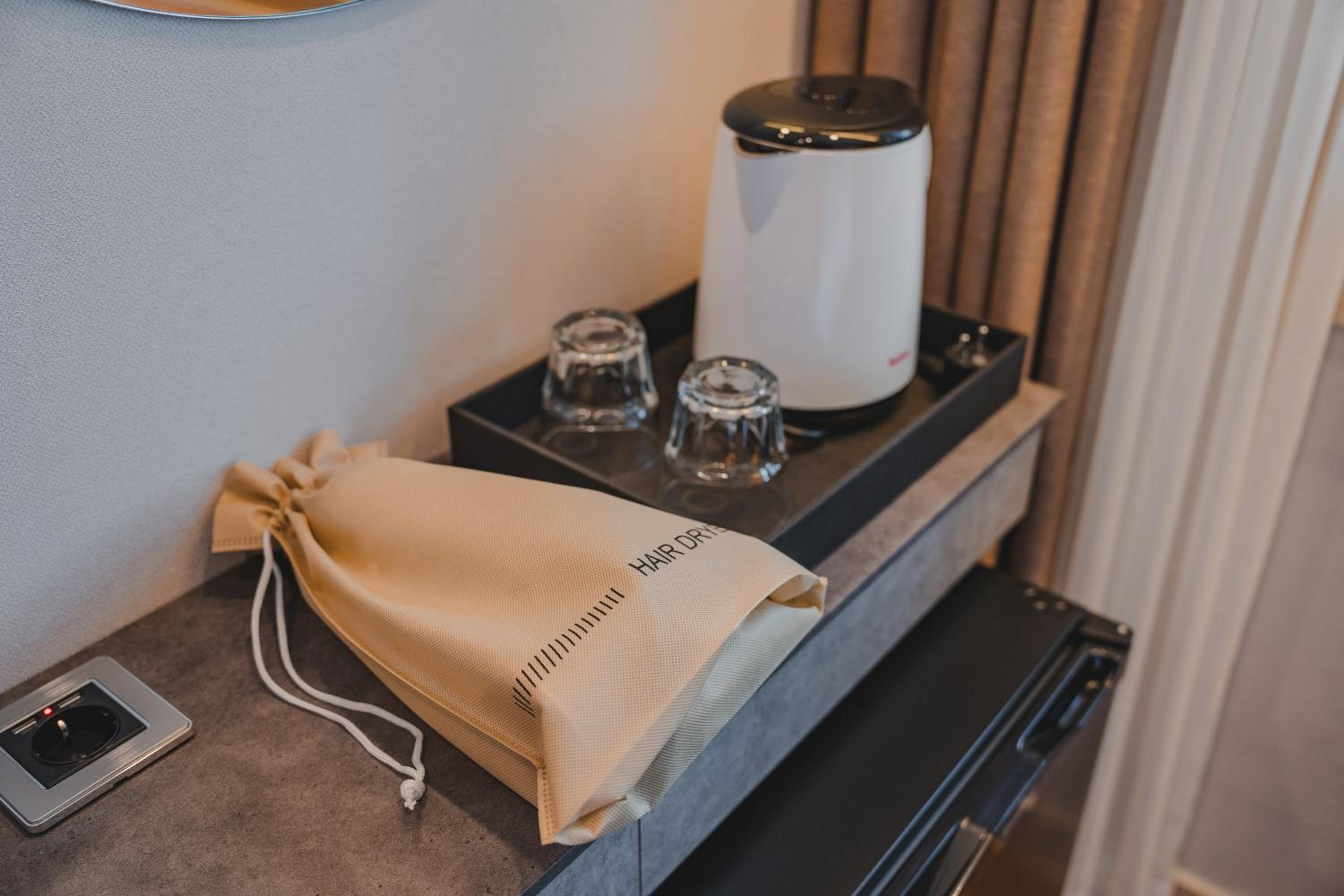 Standard Double Room - Photo 6