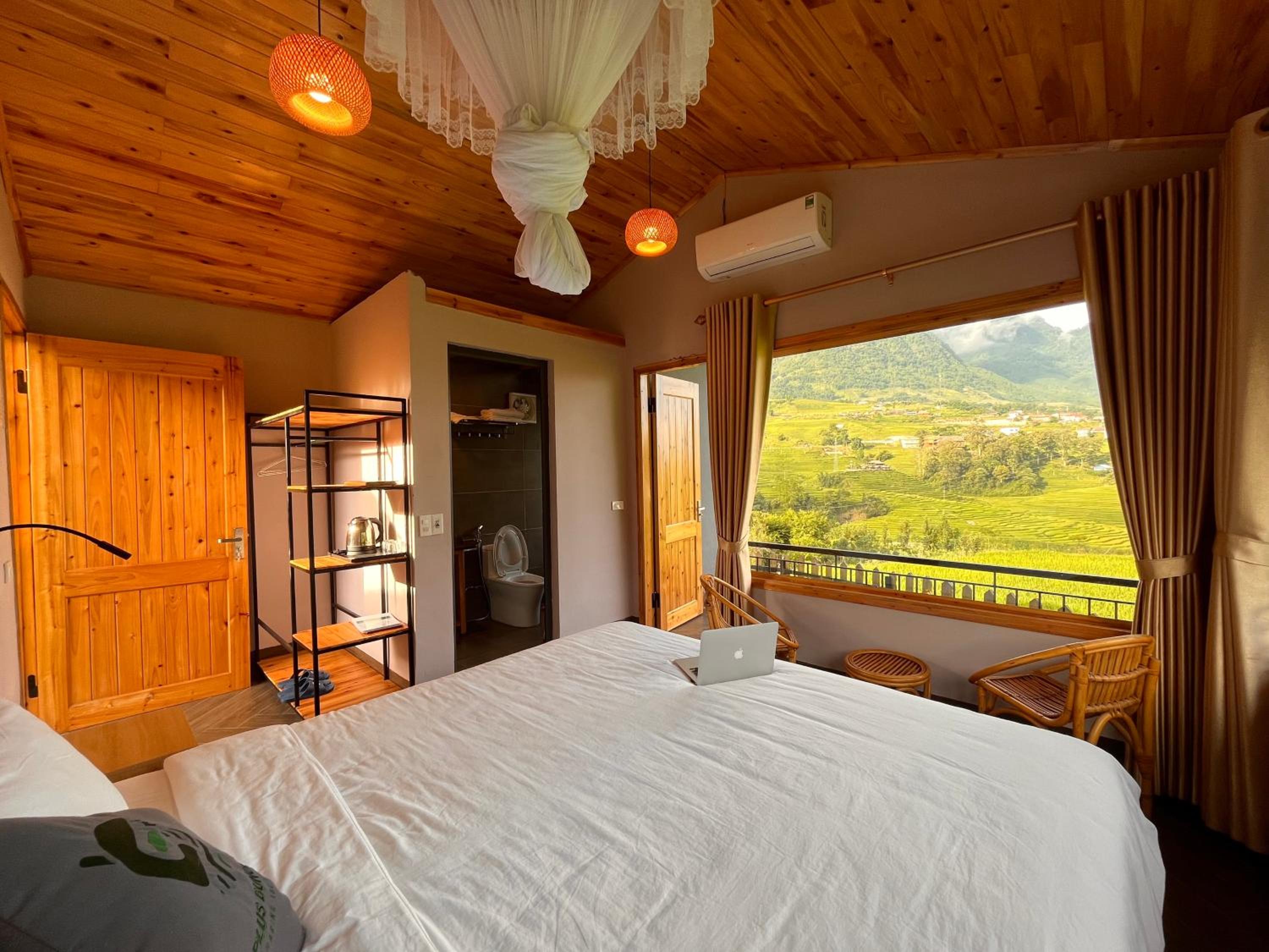 Bungalow photo 1
