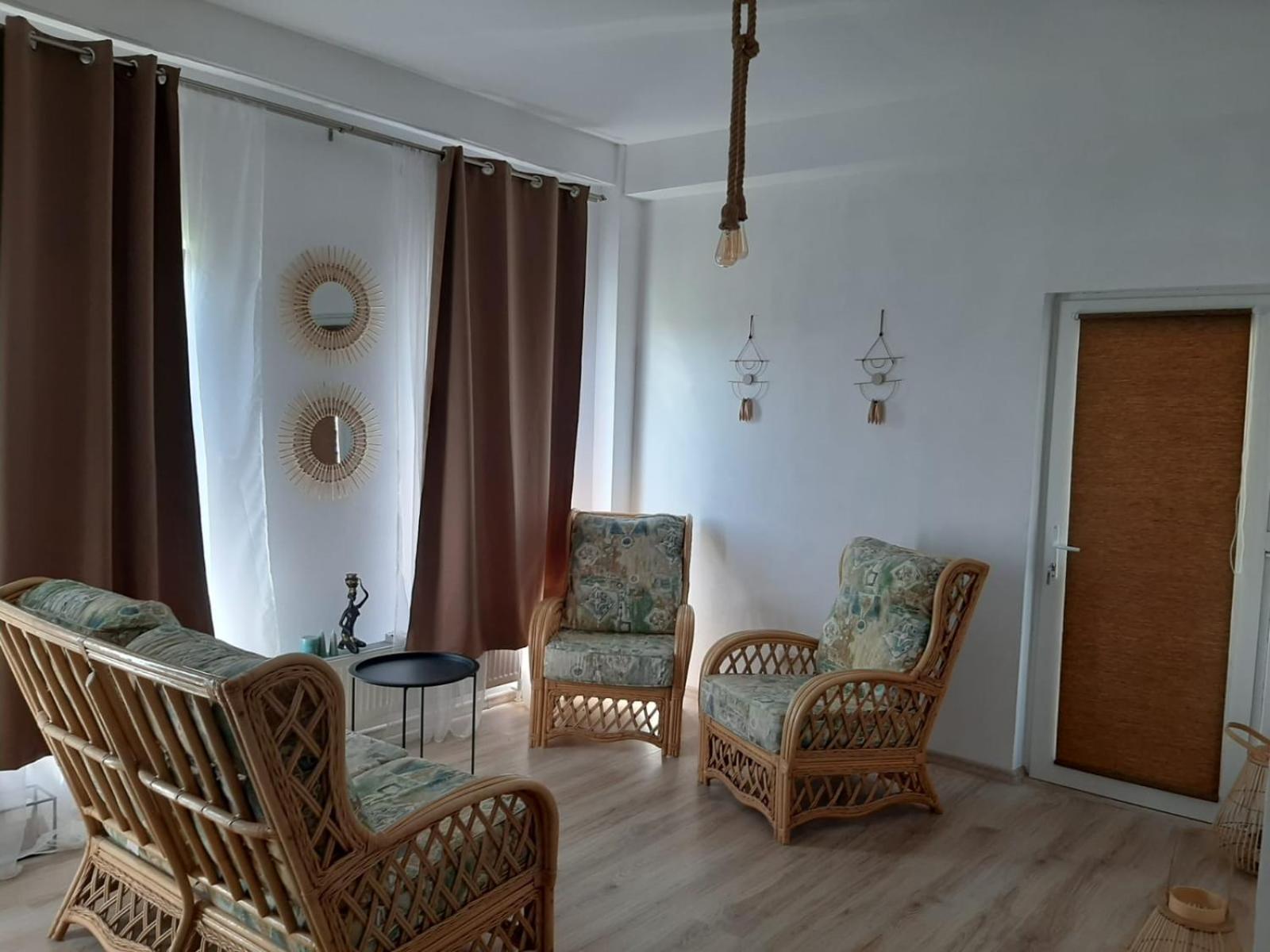 Deluxe Family Room photo 1