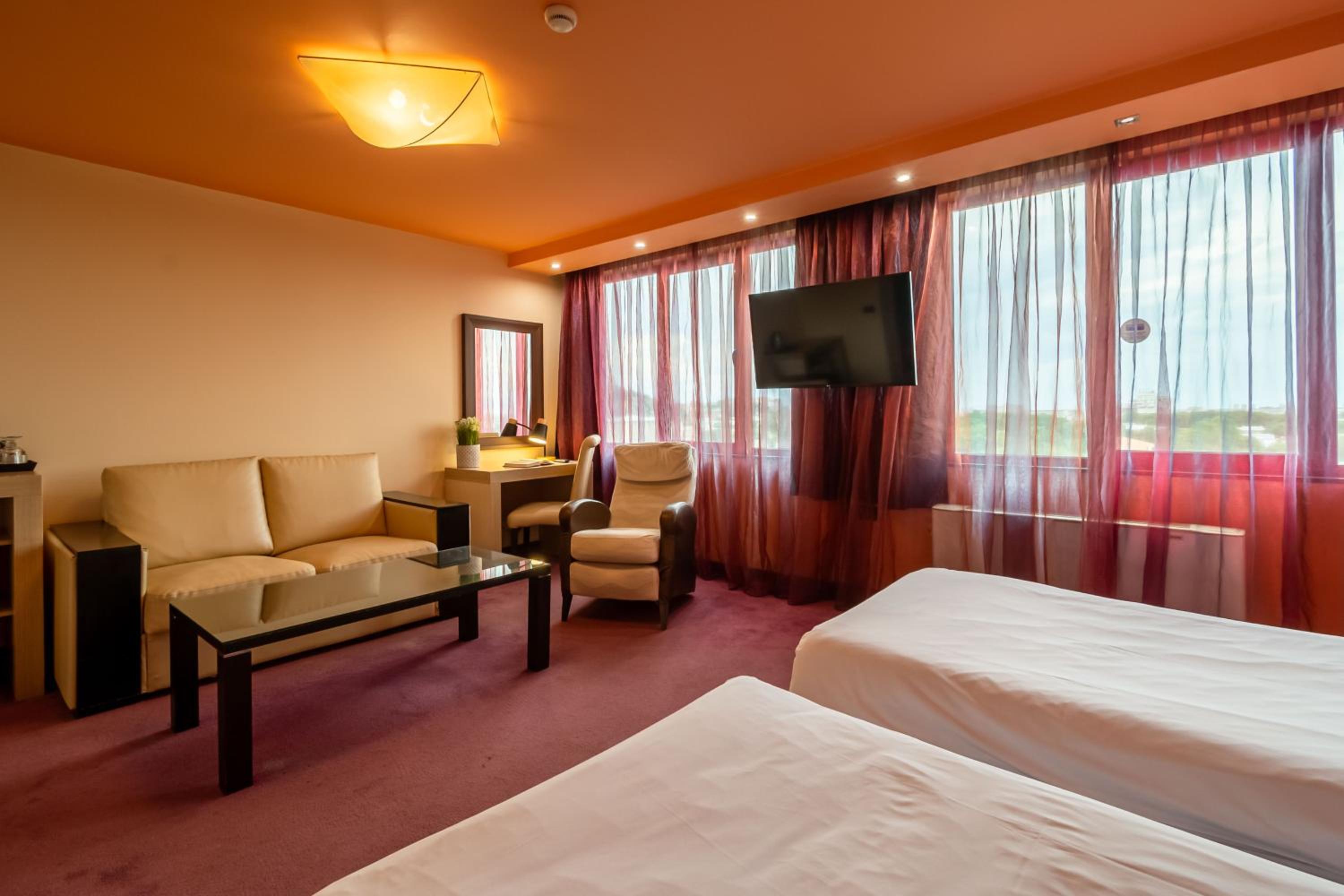 Superior Double Room - Photo 8