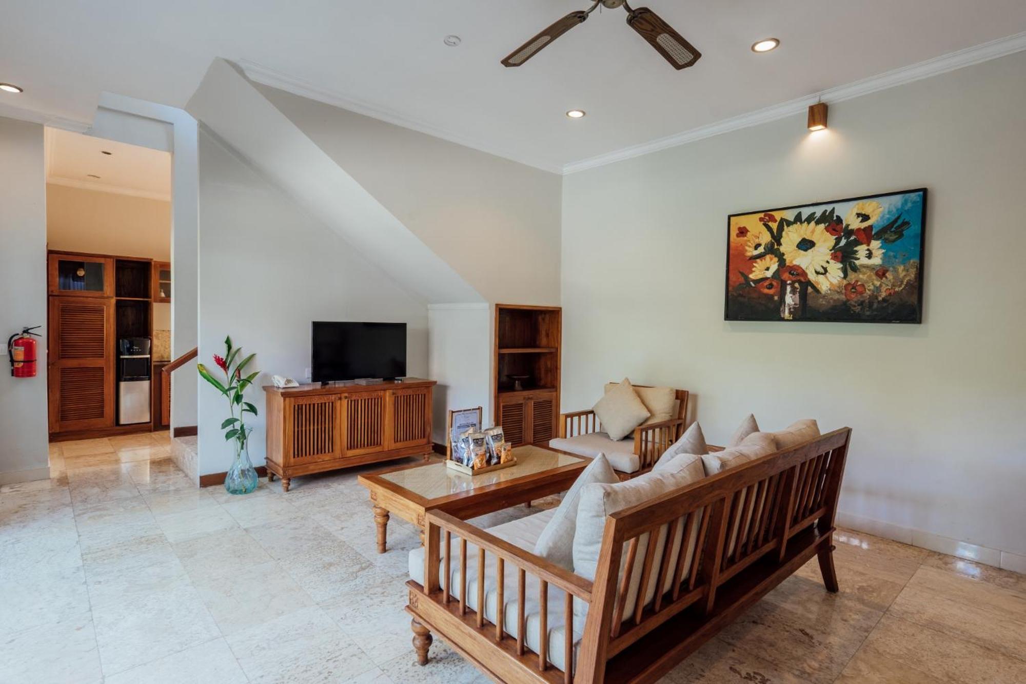 Three-Bedroom Pool Villa with One Time 30 Minute Welcome Massage - Photo 7