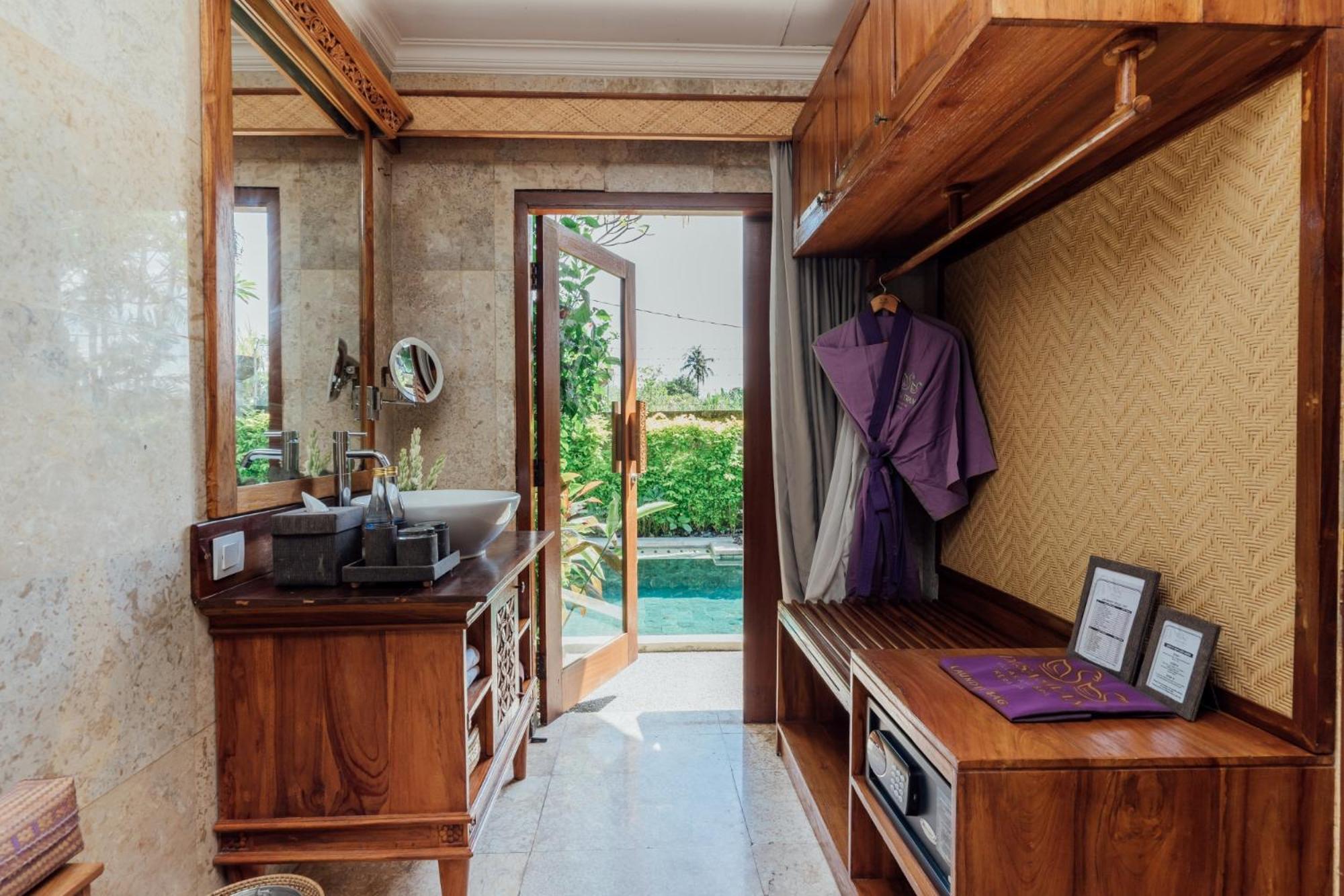 Three-Bedroom Pool Villa with One Time 30 Minute Welcome Massage - Photo 9