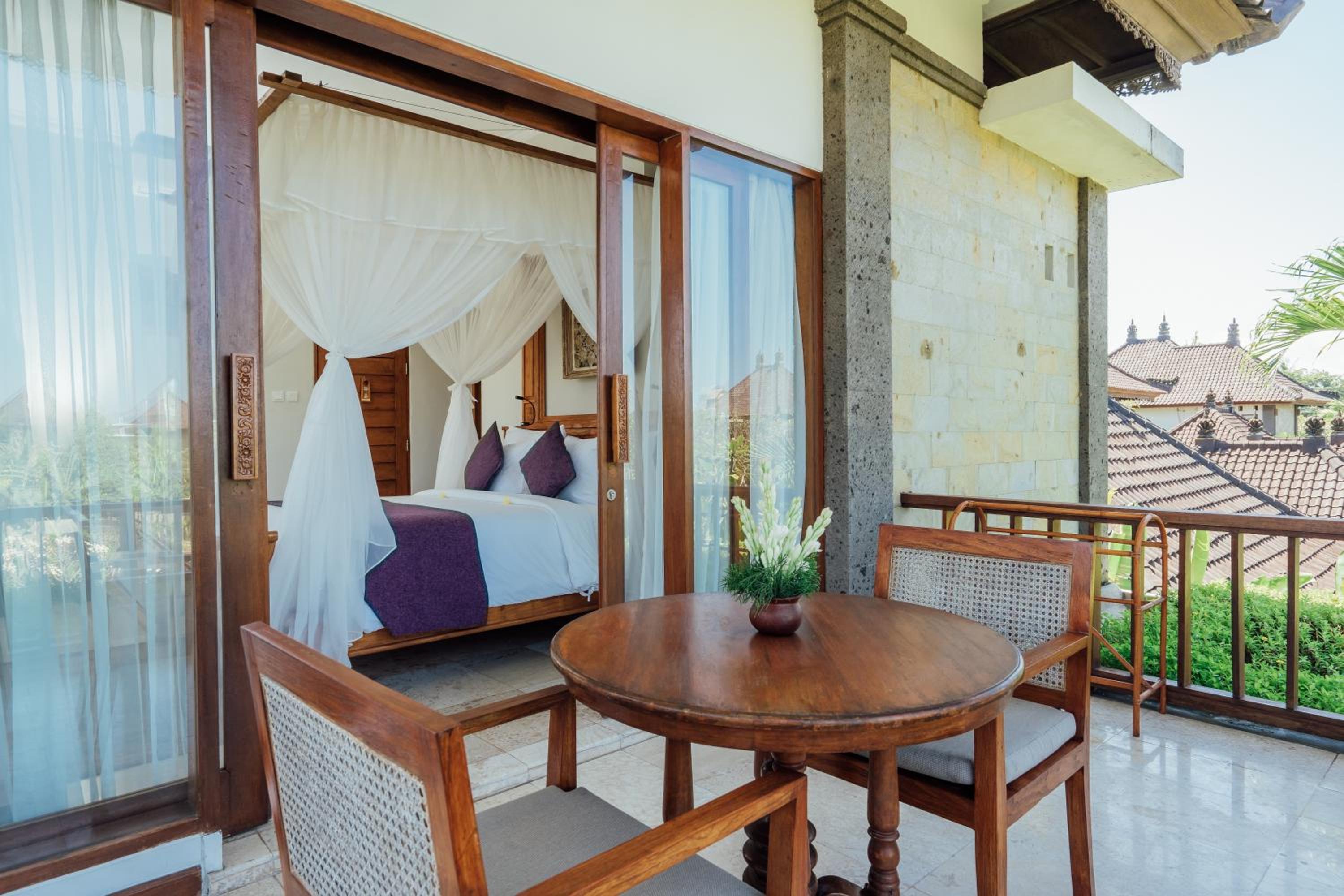 Deluxe Suite - Photo 9