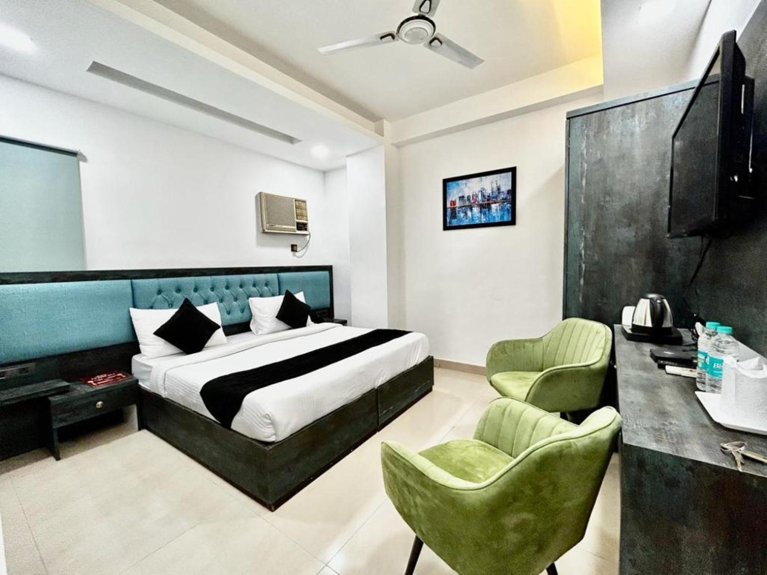 Standard Double Room - Photo 1