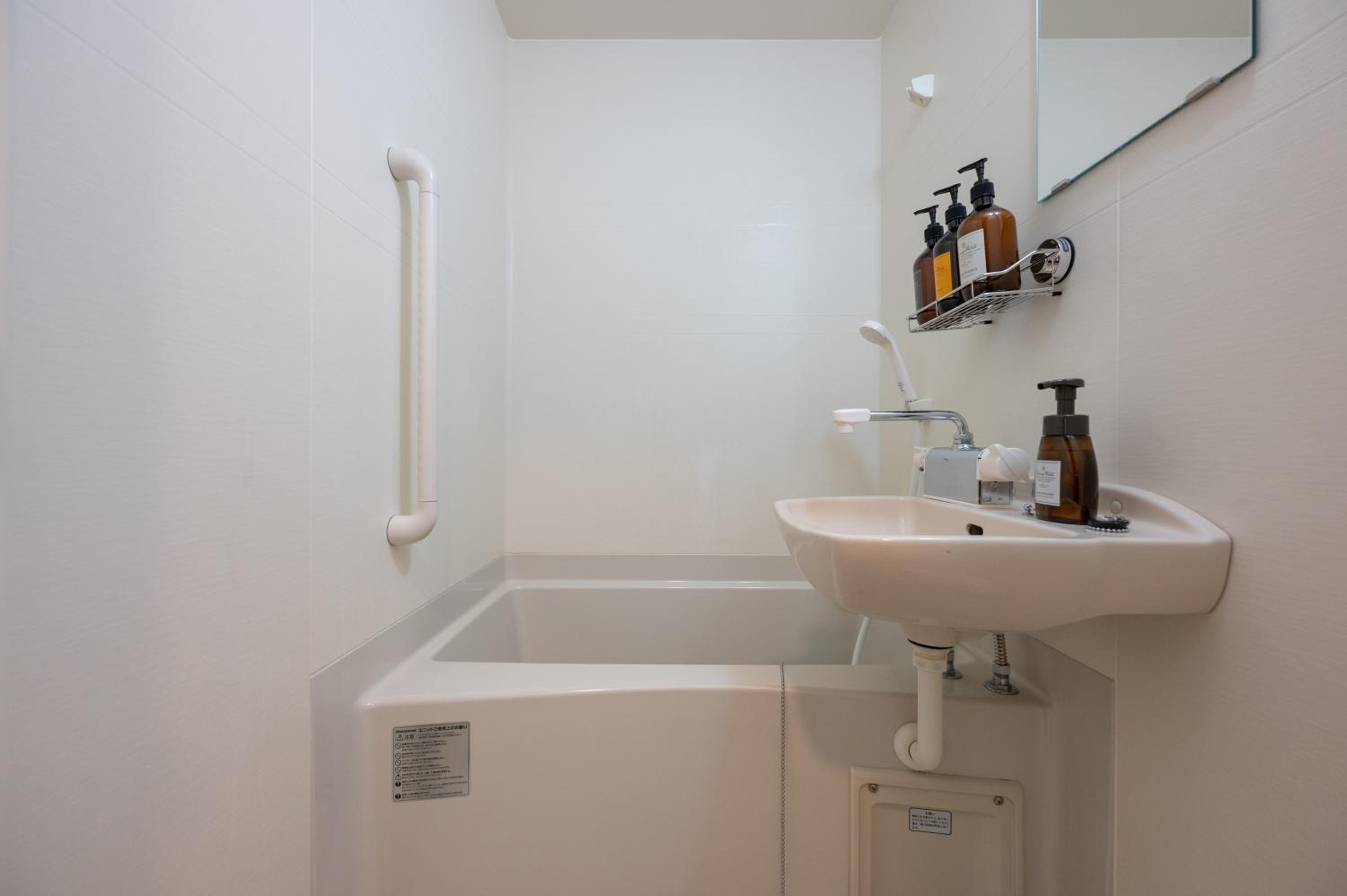Deluxe Twin Room - Photo 3