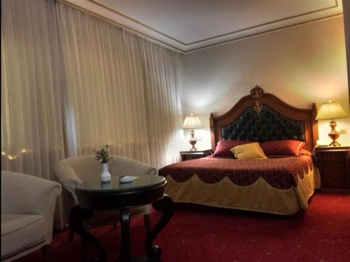 Standard Double Room - Photo 4