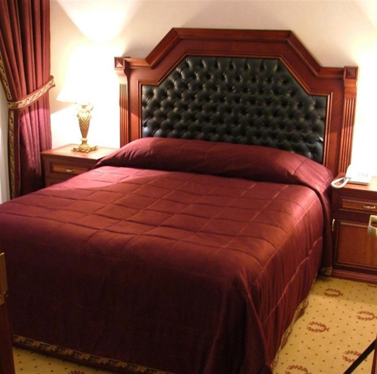Standard Double Room - Photo 19