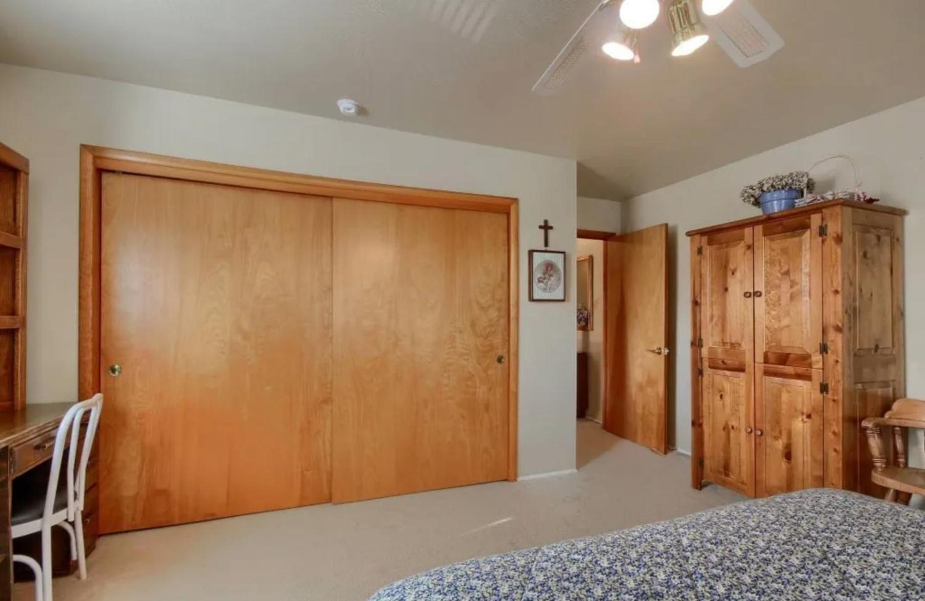Deluxe Family Room photo 2