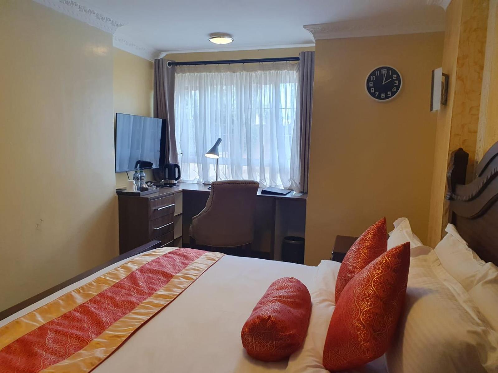 Standard Double Room - Photo 4