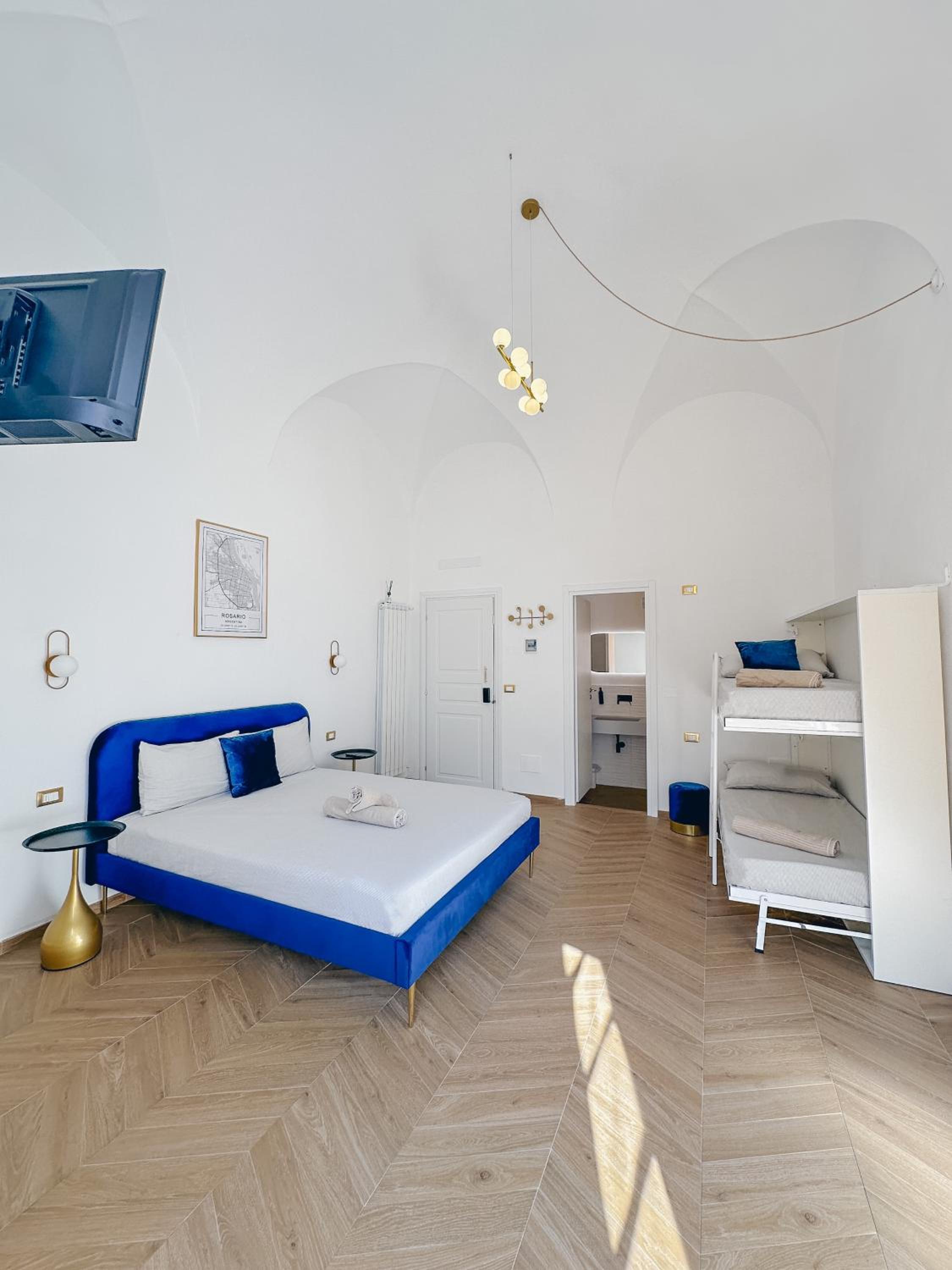 Classic Quadruple Room photo 2