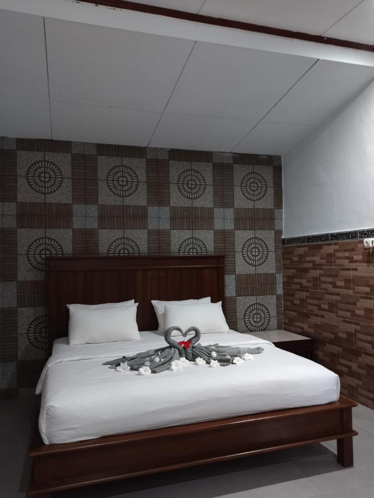 Suite with Balcony - Photo 5