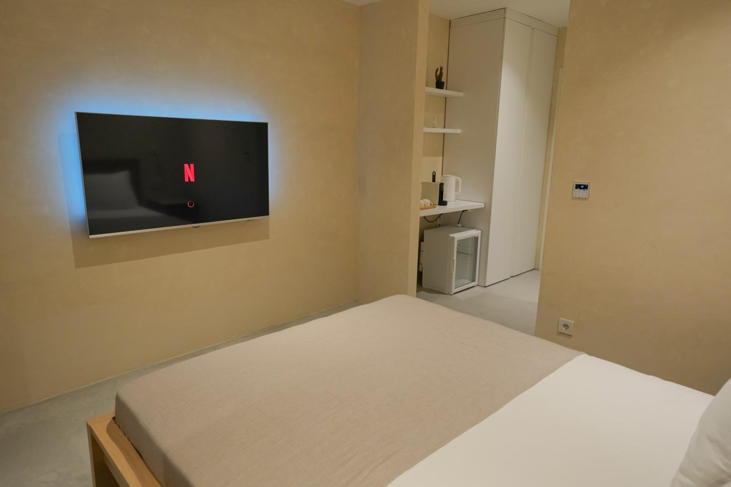 Standard Double Room - Photo 4
