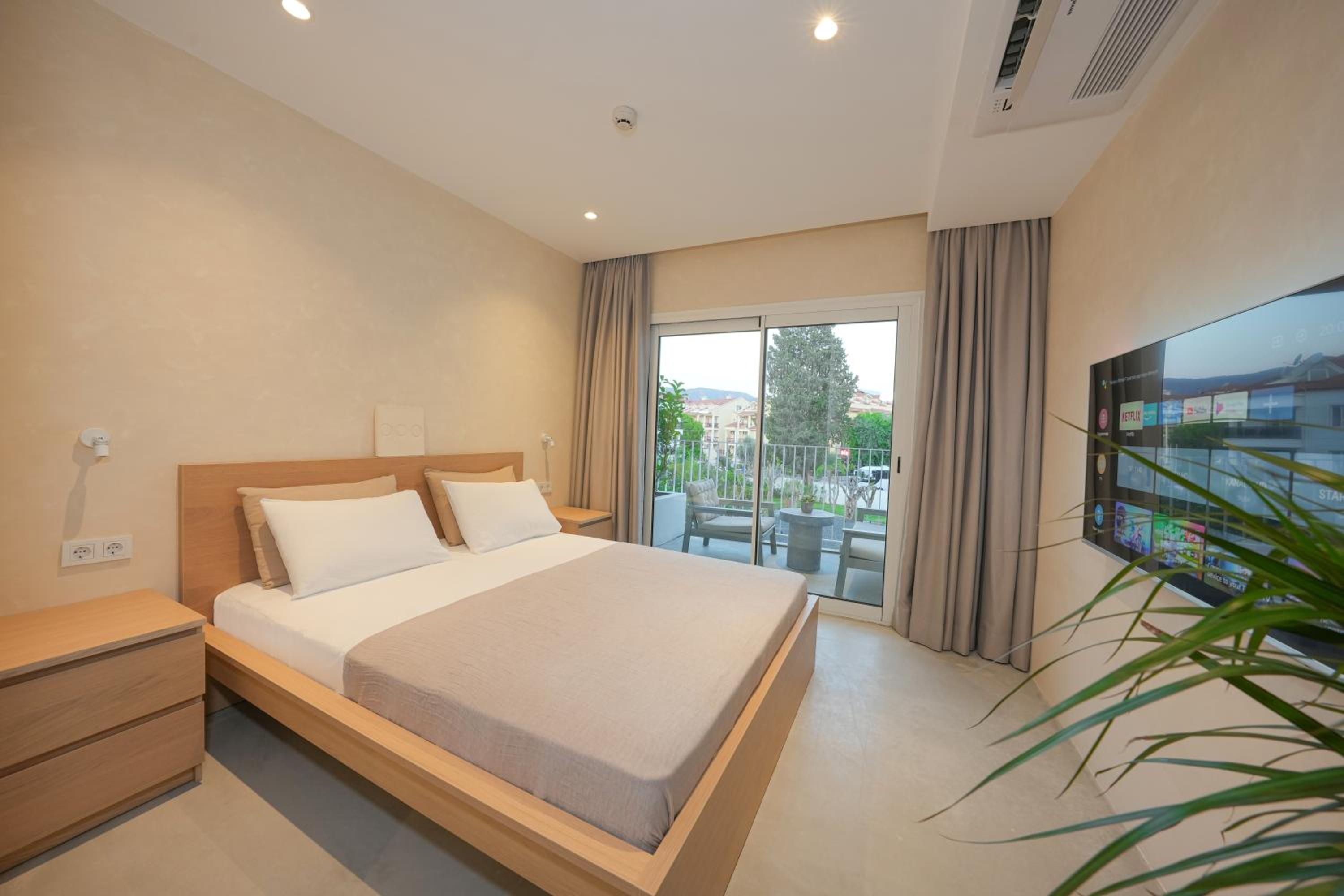 Standard Double Room - Photo 5