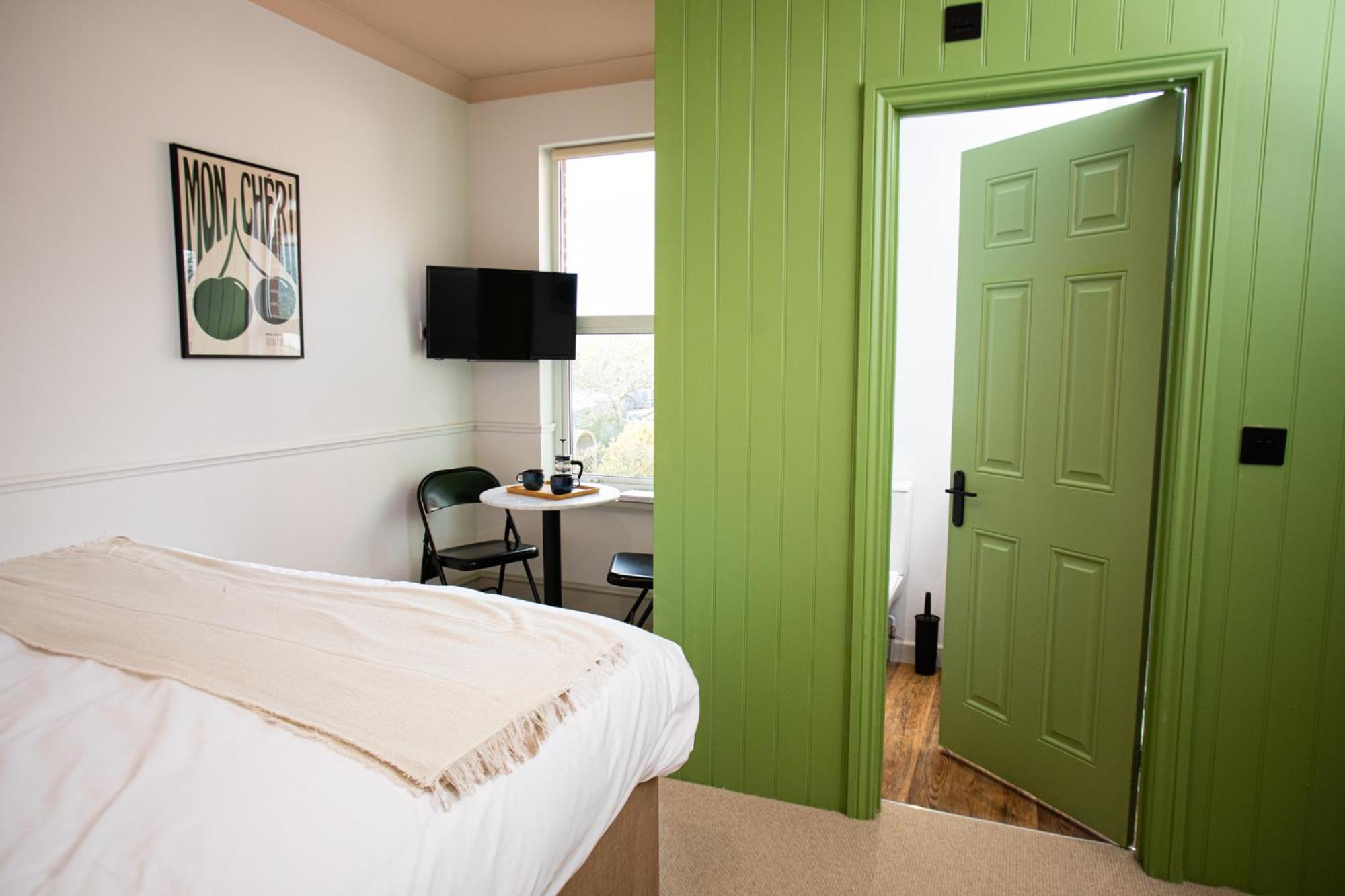 Deluxe King Room photo 1