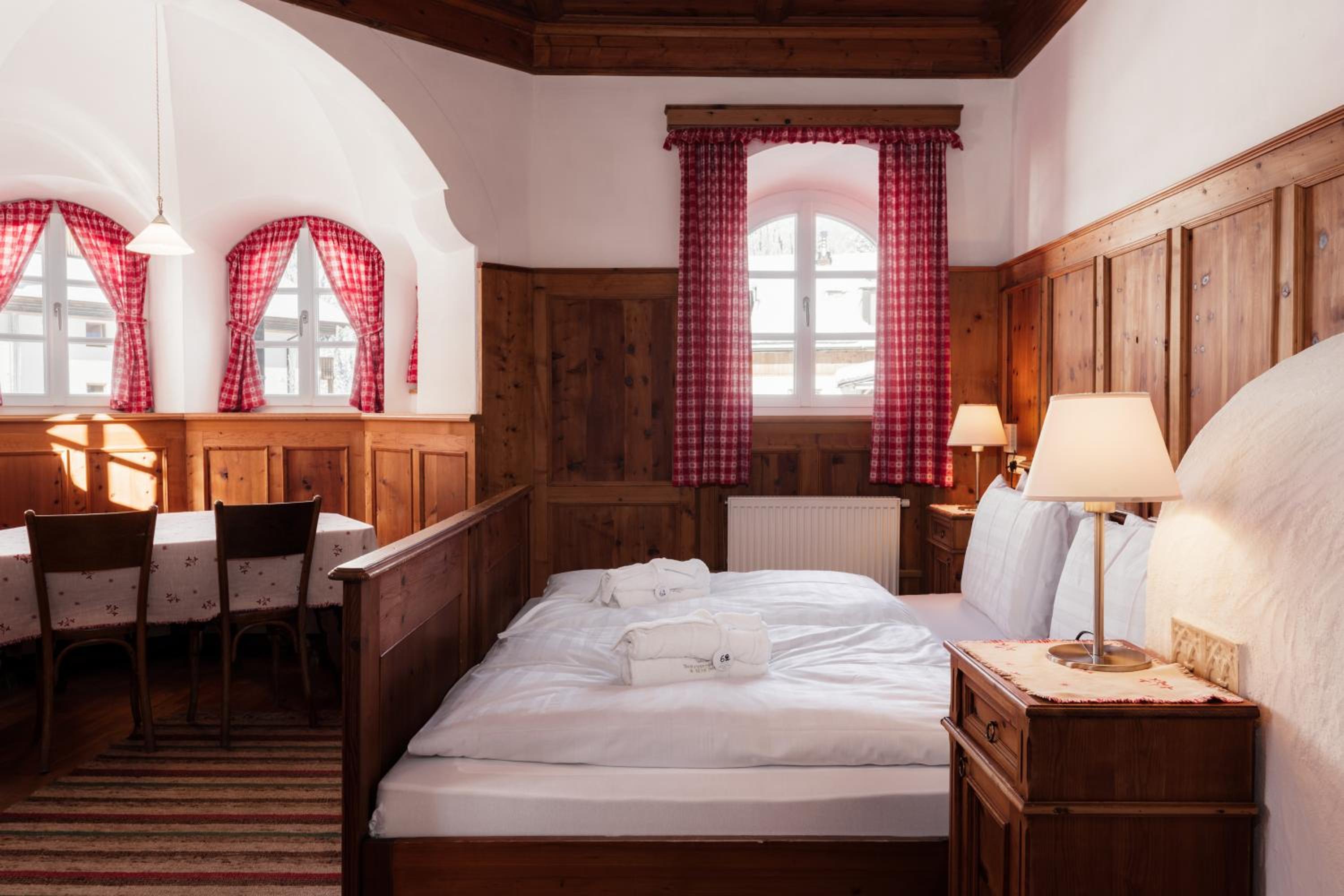 Deluxe Double Room with Bath - Annex photo 3