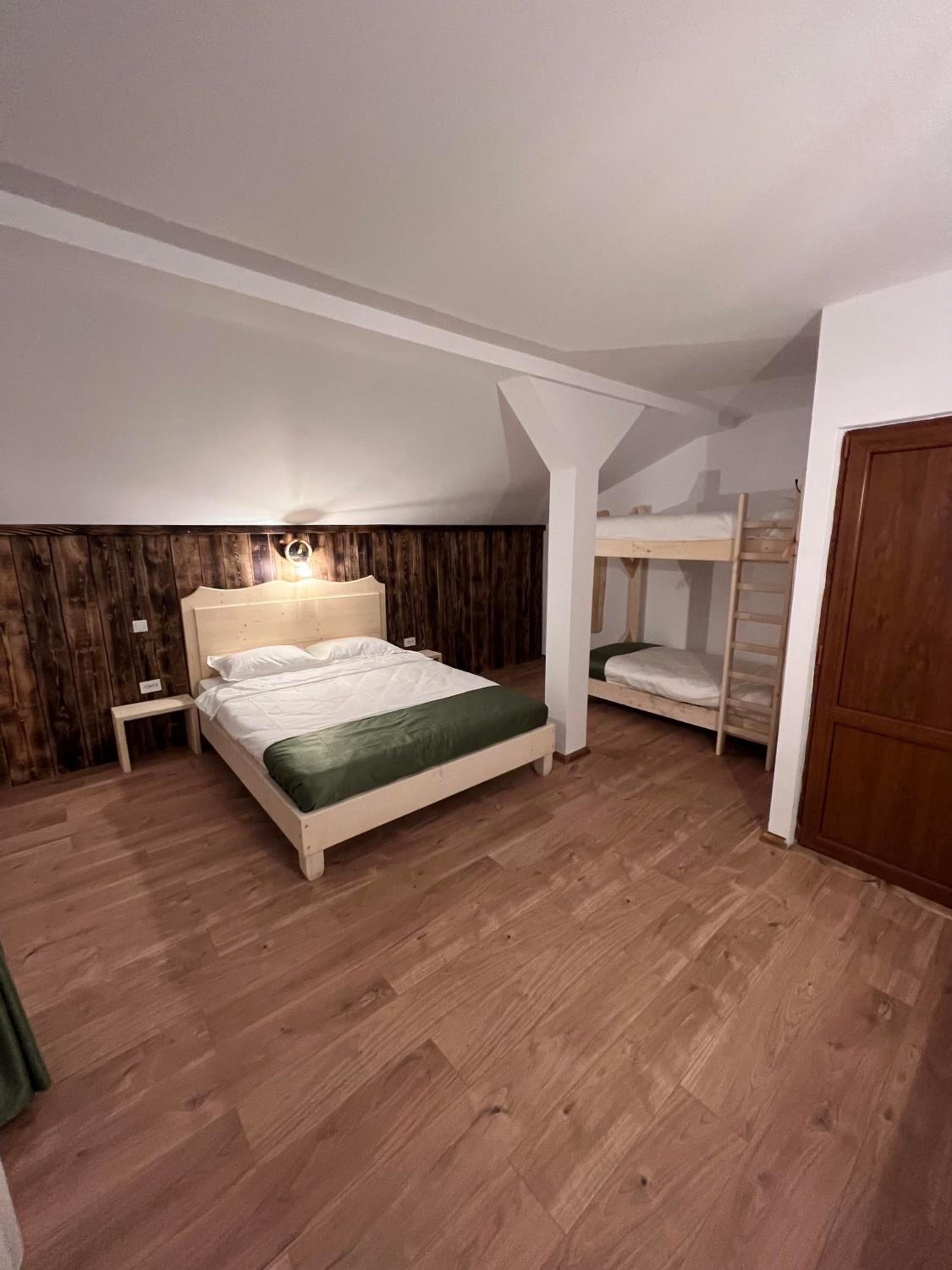 Quadruple Room with Bathroom photo 1