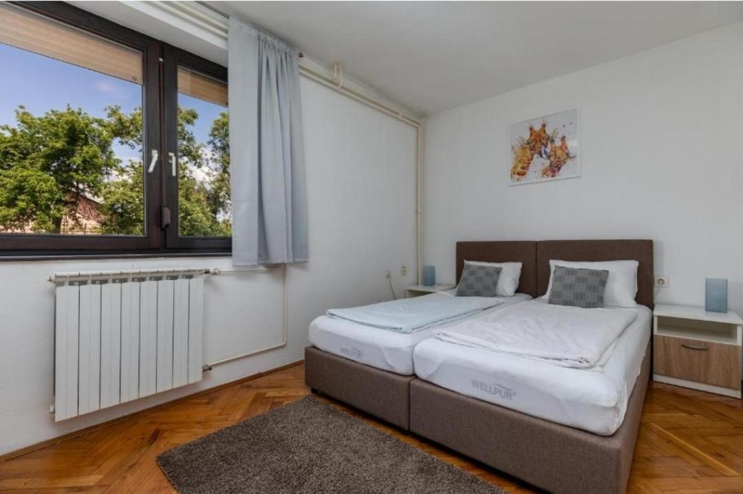 Two-Bedroom Apartment - Photo 12