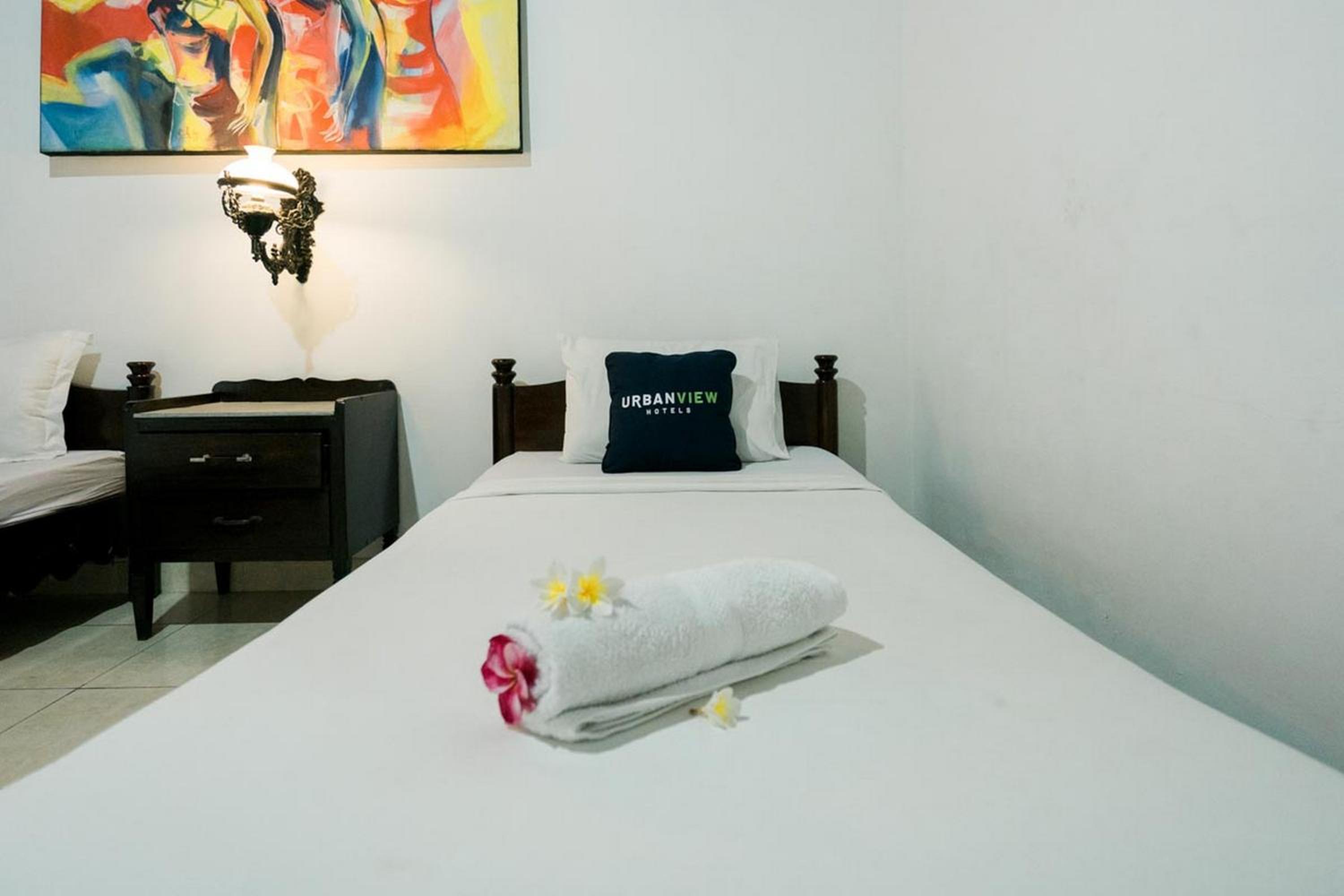 Twin Room - Photo 12
