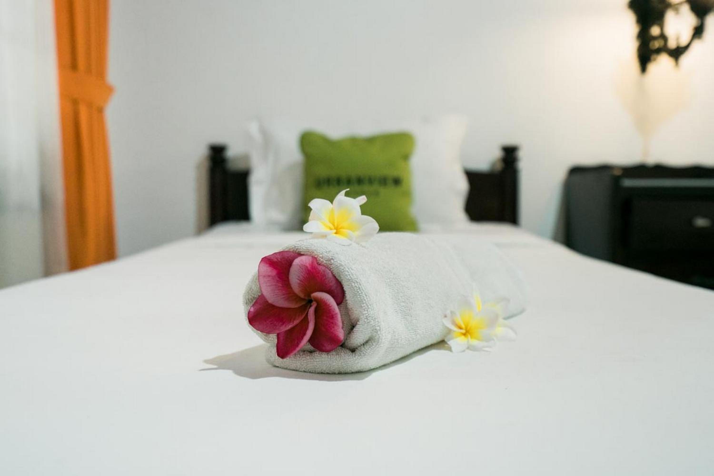 Twin Room - Photo 8