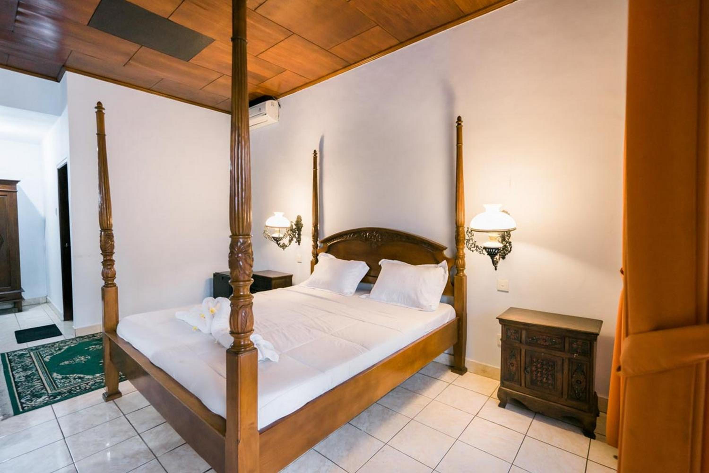 Deluxe Room - Photo 1