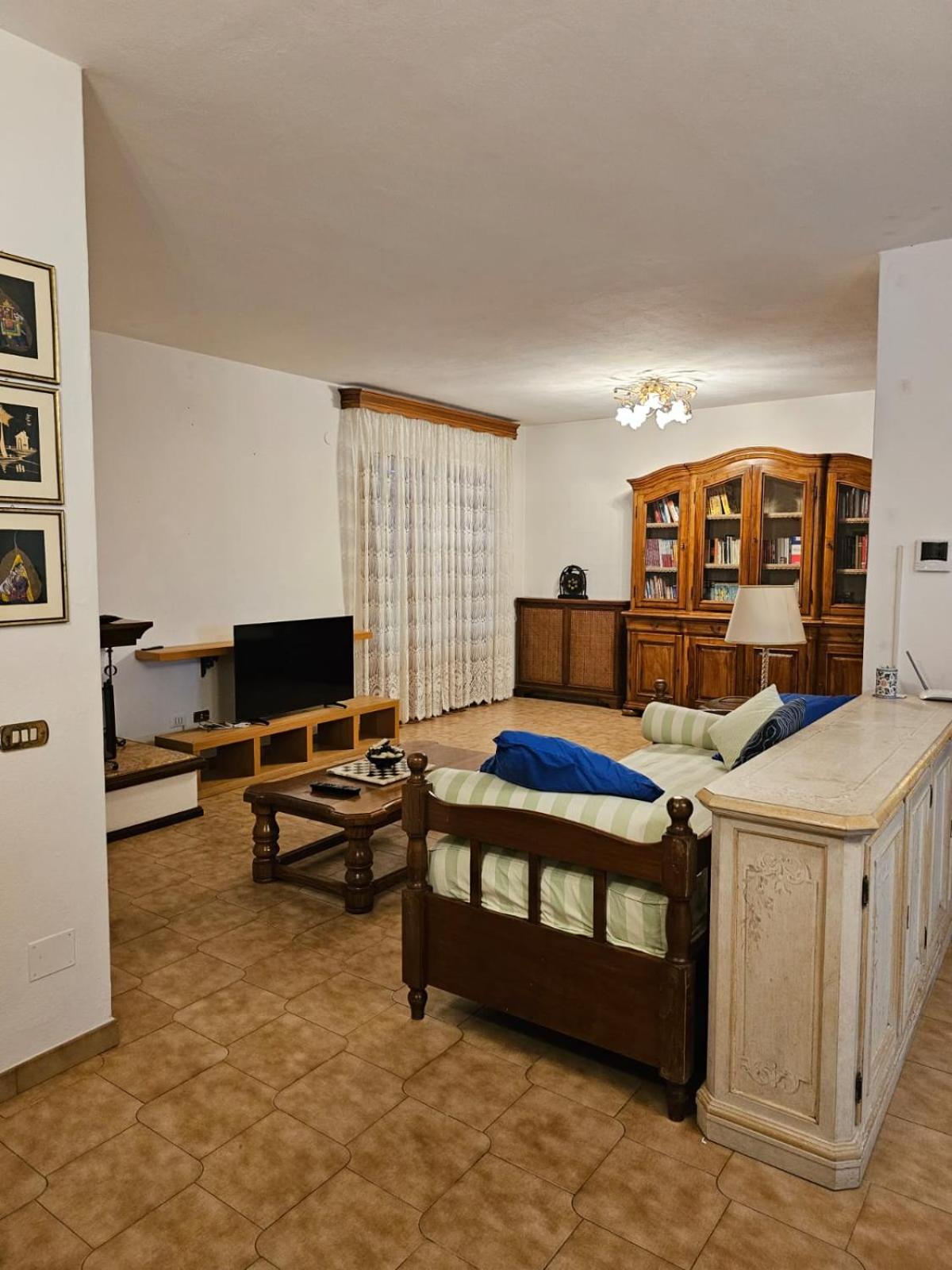Four-Bedroom House photo 1