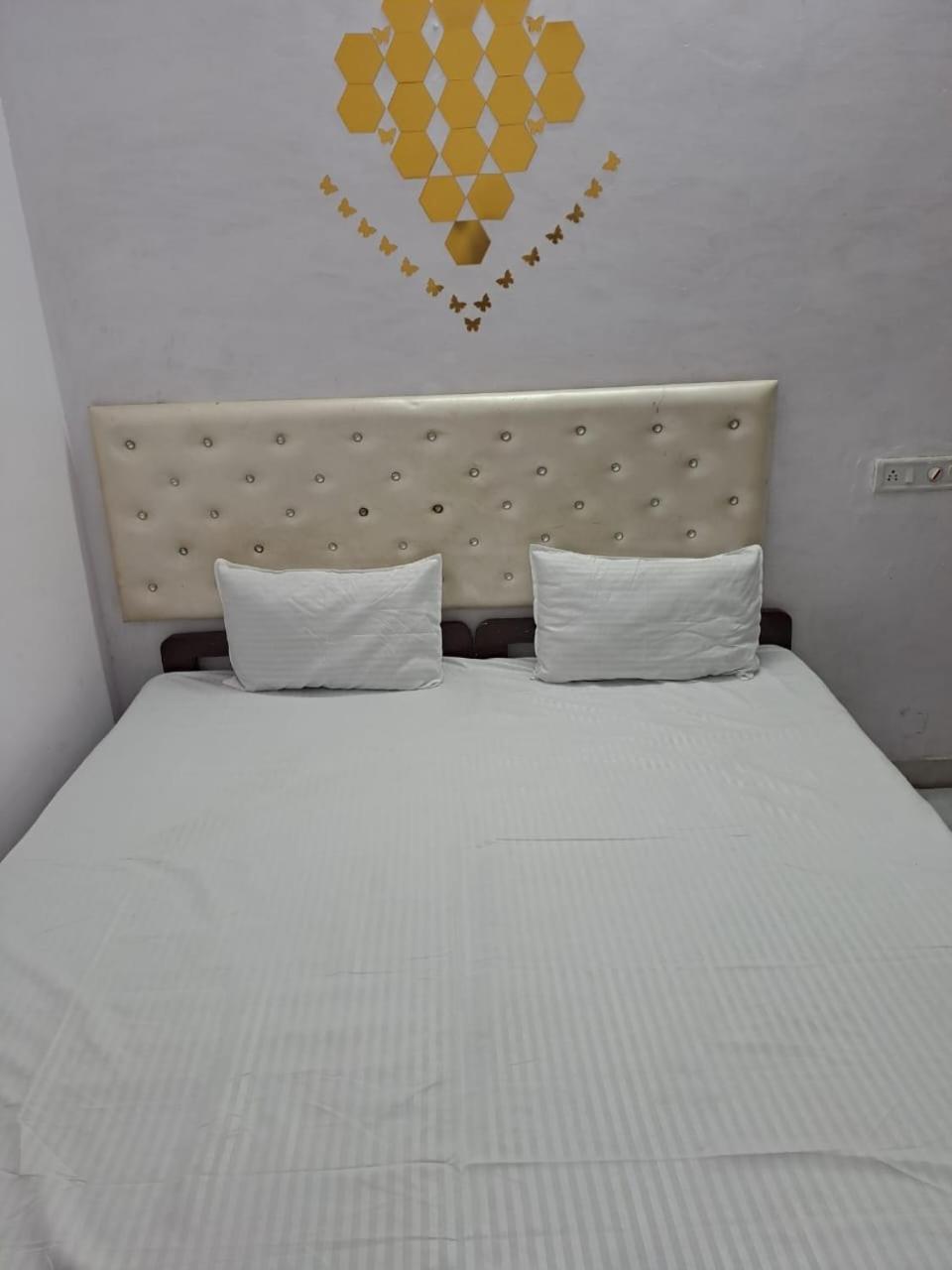 Double Room - Photo 5