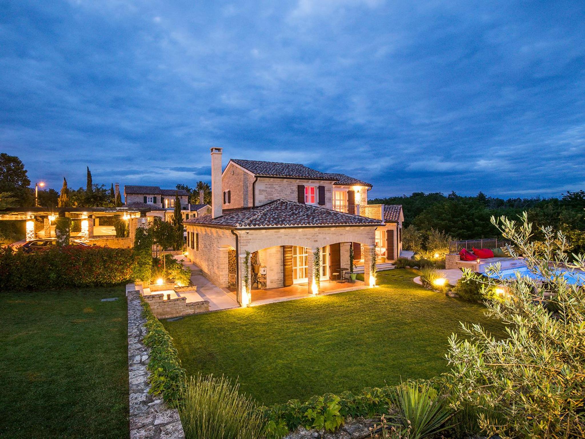 Villa With Private Pool photo 2