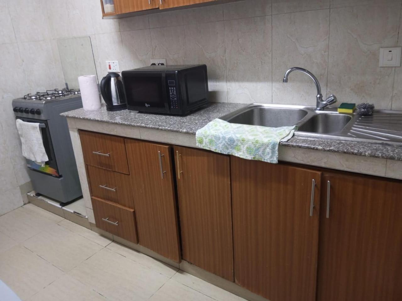 Two-Bedroom Apartment - Photo 7