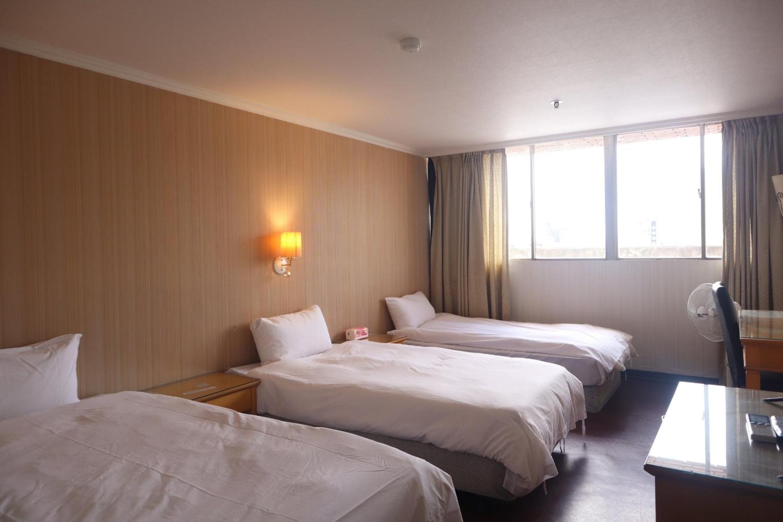 Single Bed in Male Dormitory Room photo 1