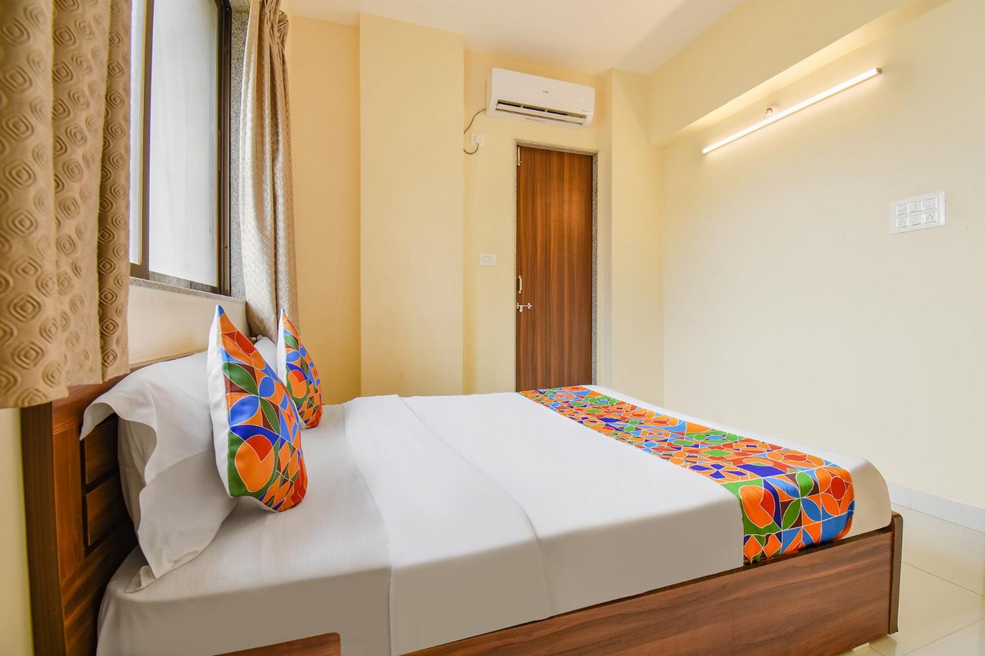 Deluxe Room - Photo 4