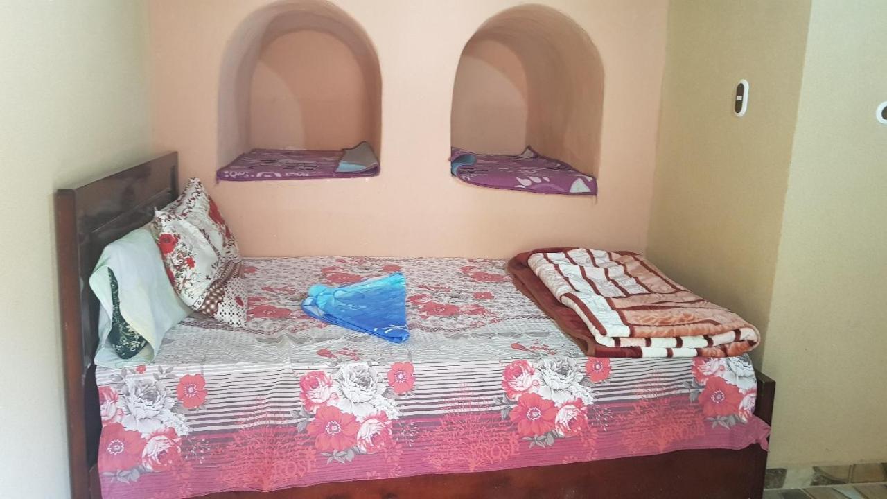 Standard Twin Room with Mountain View photo 1