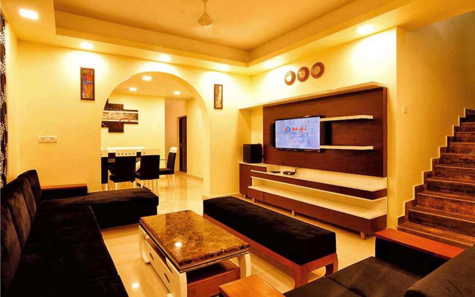 Villa photo 2