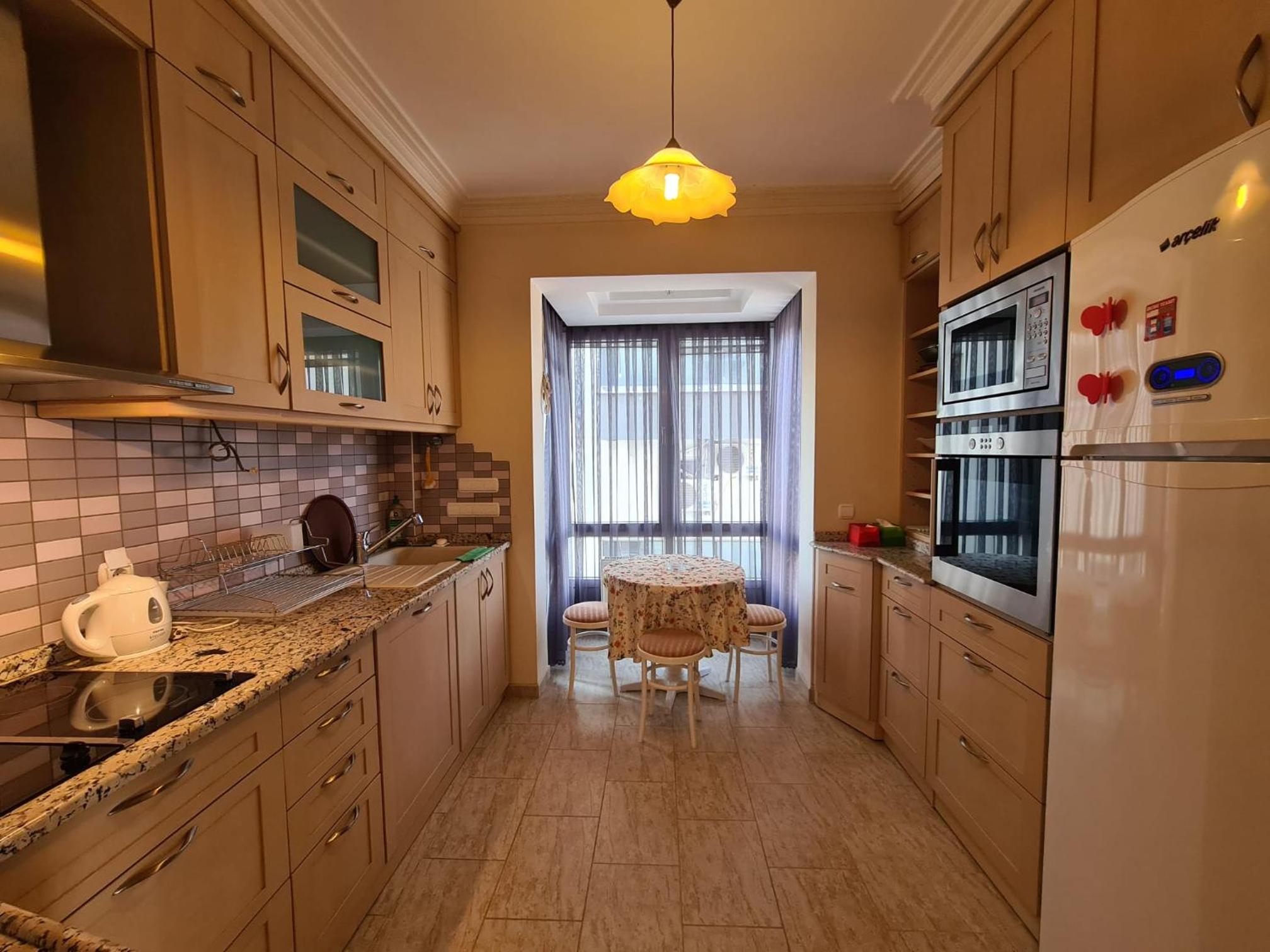 Apartment with Park View