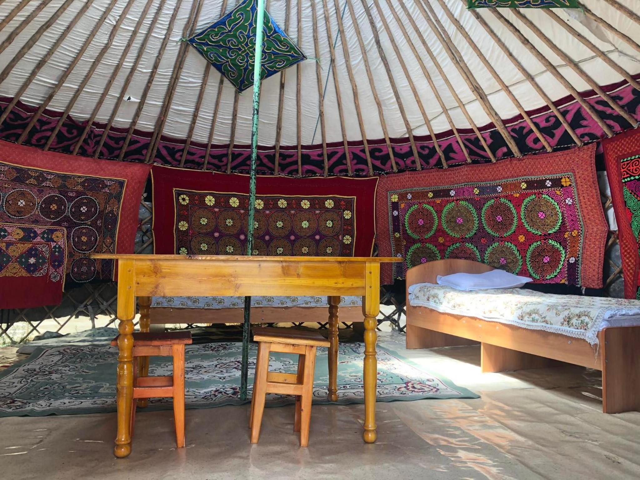 6-Bed Mixed Dormitory Room photo 2