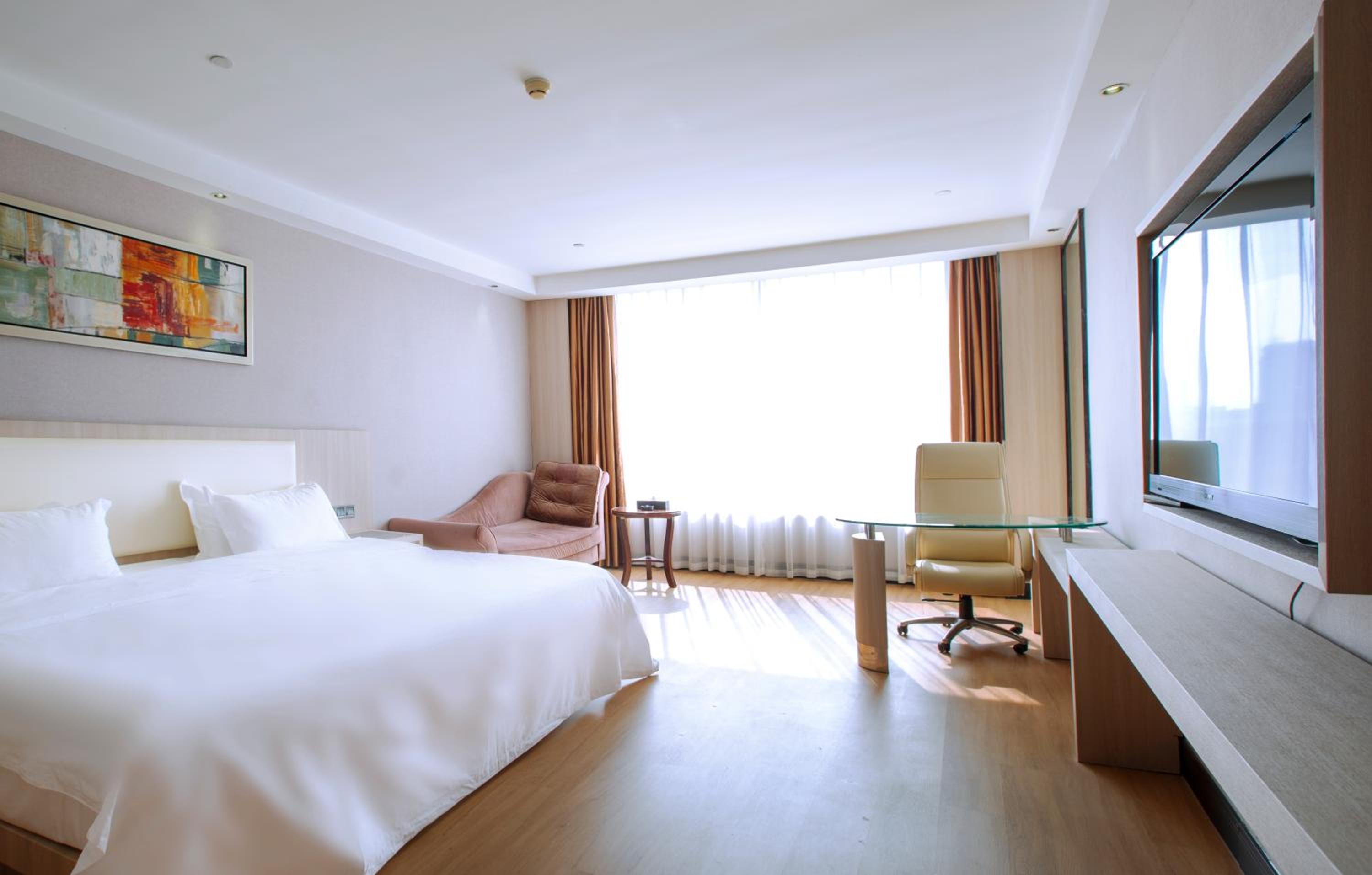 King Room with Spa Bath