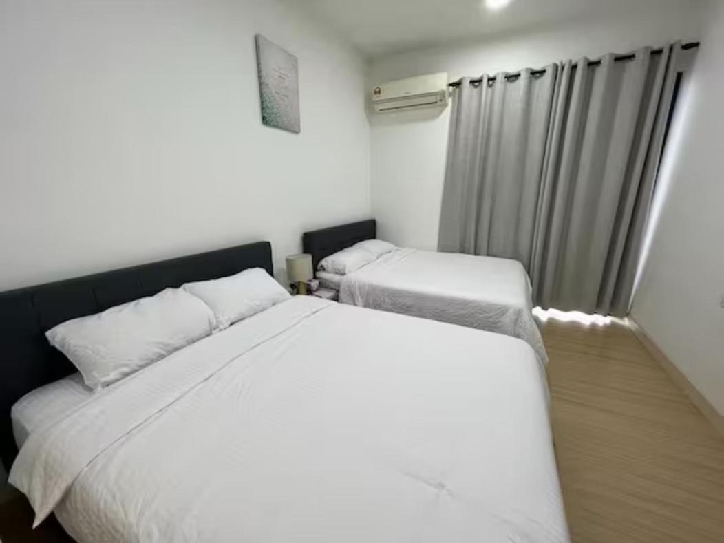 One-Bedroom Apartment photo 3