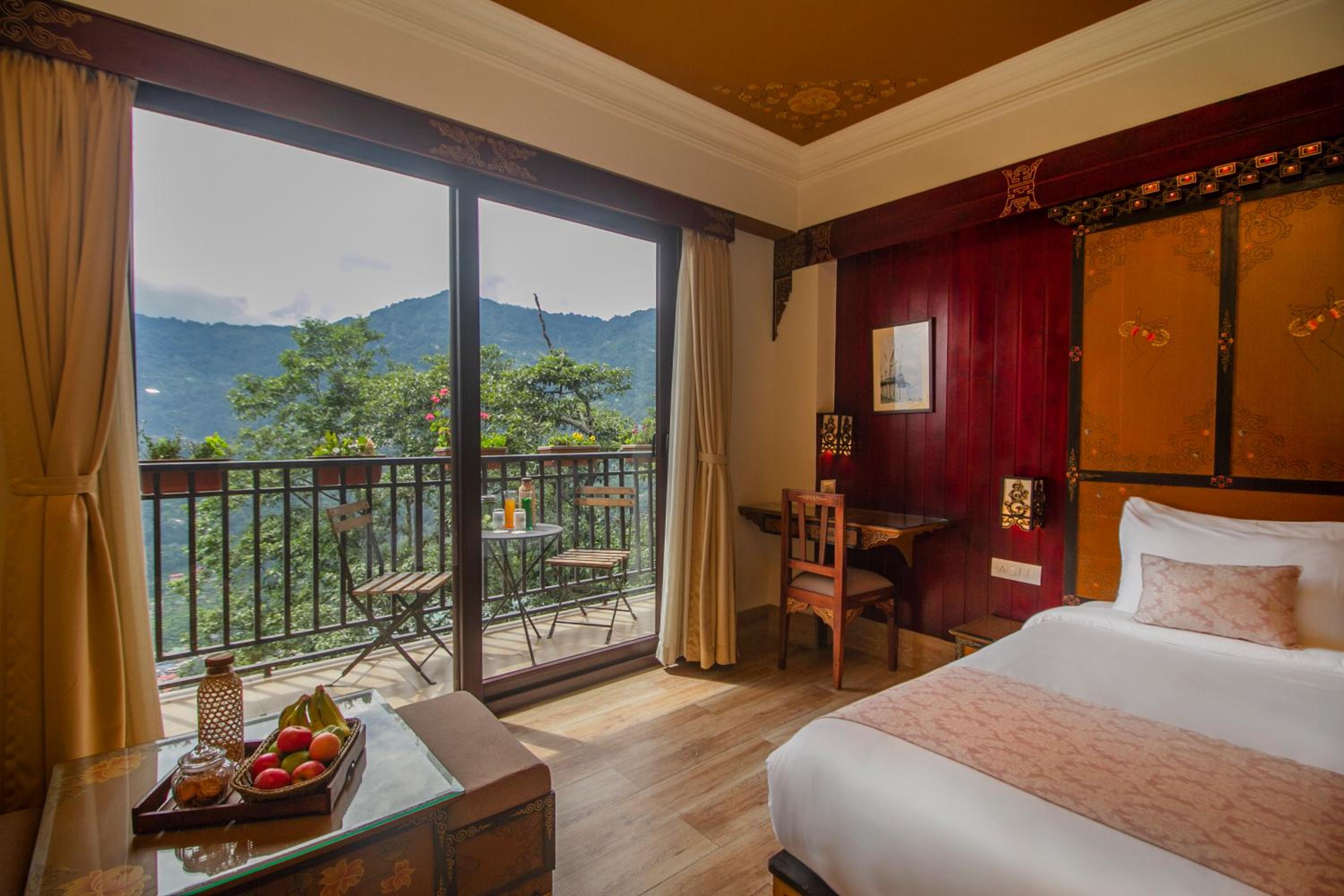 Tara Room with Balcony & Valley View - Photo 7