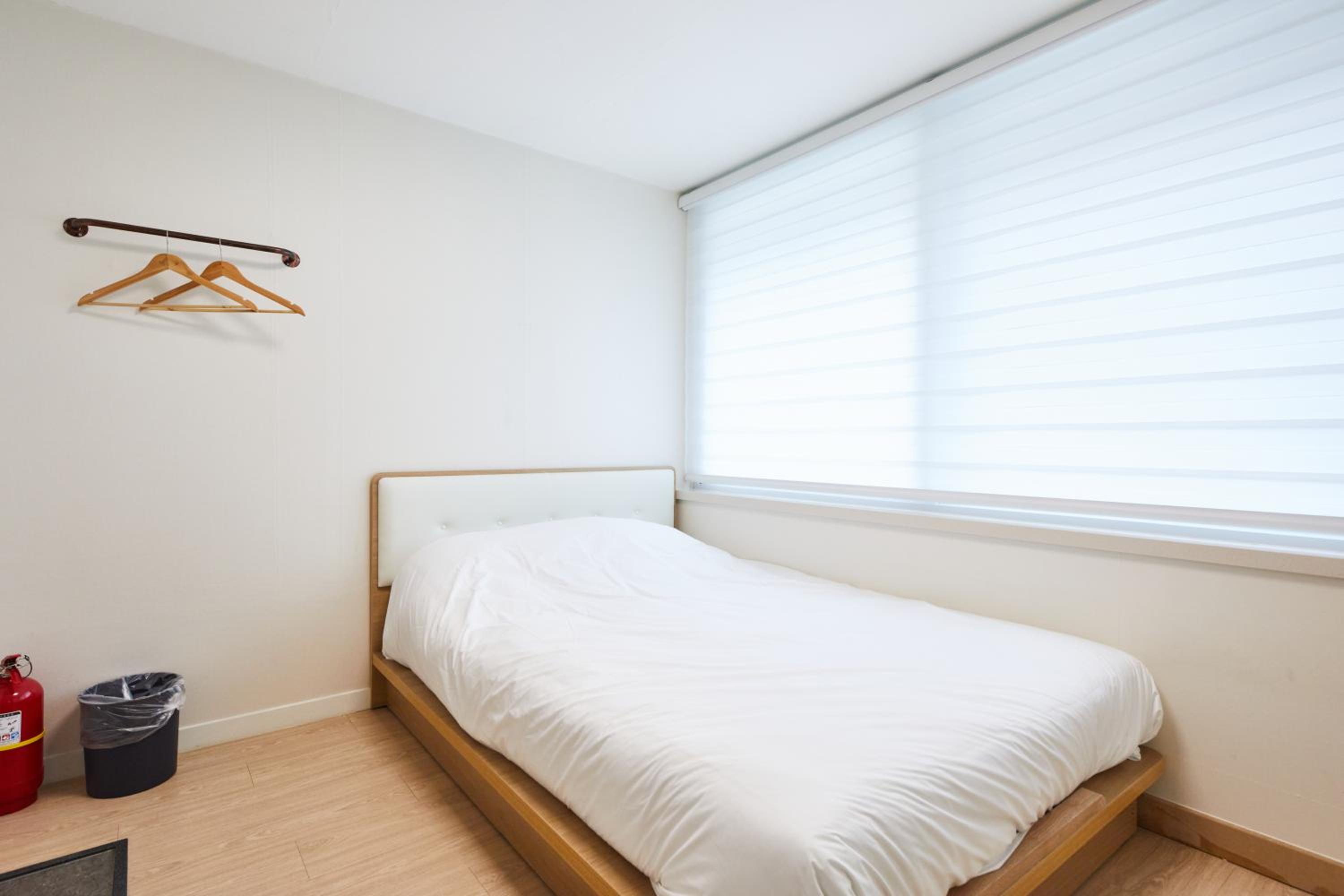 Standard Double Room - Photo 6