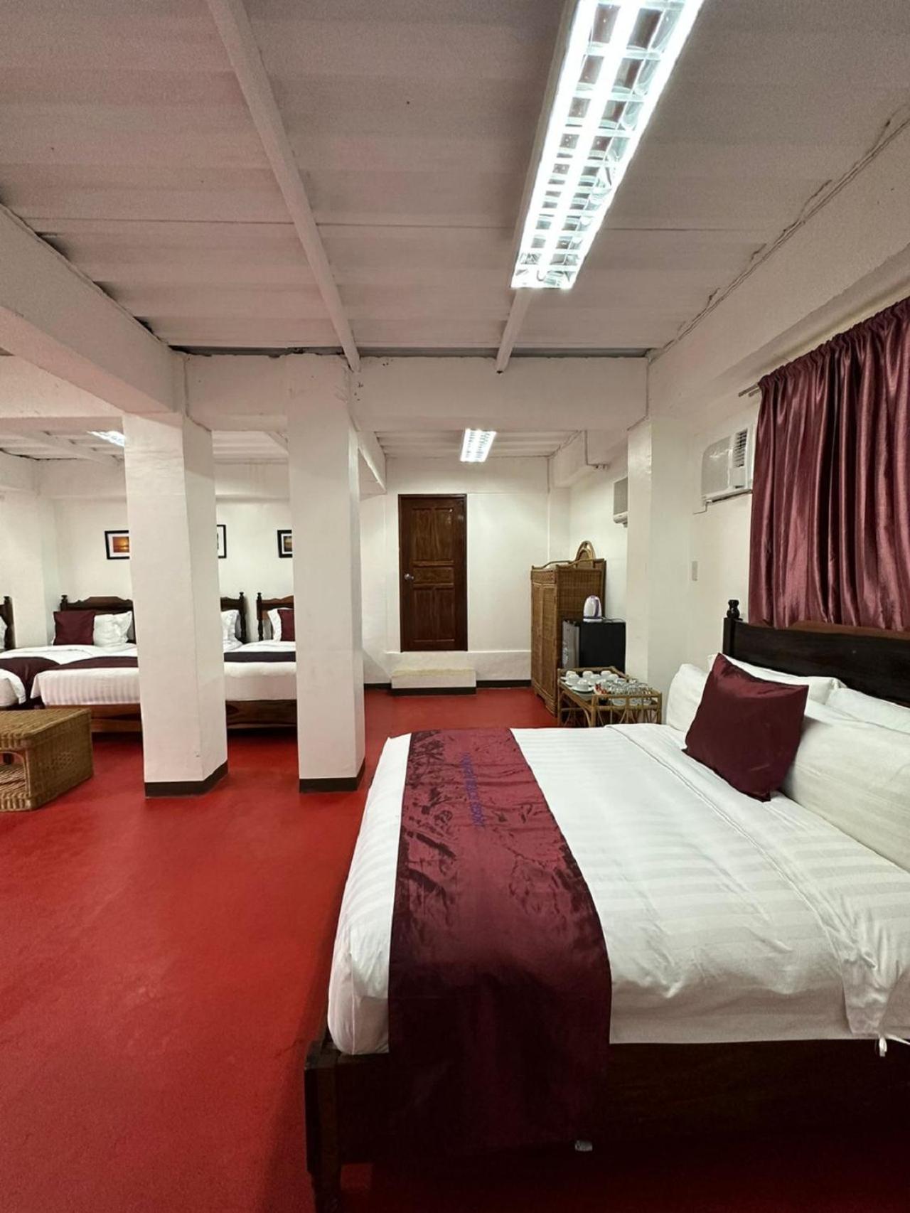 Mixed Dormitory Room