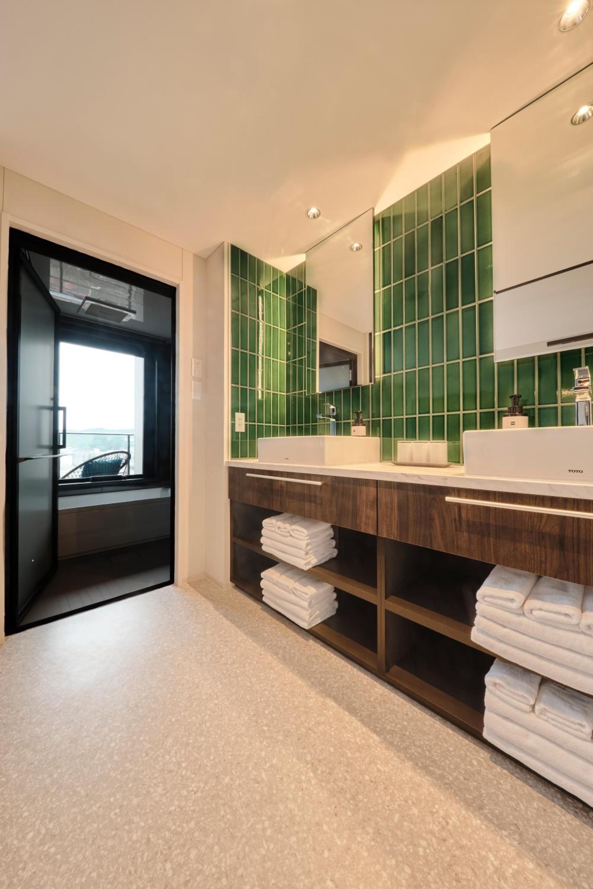 Suite with Balcony photo 3