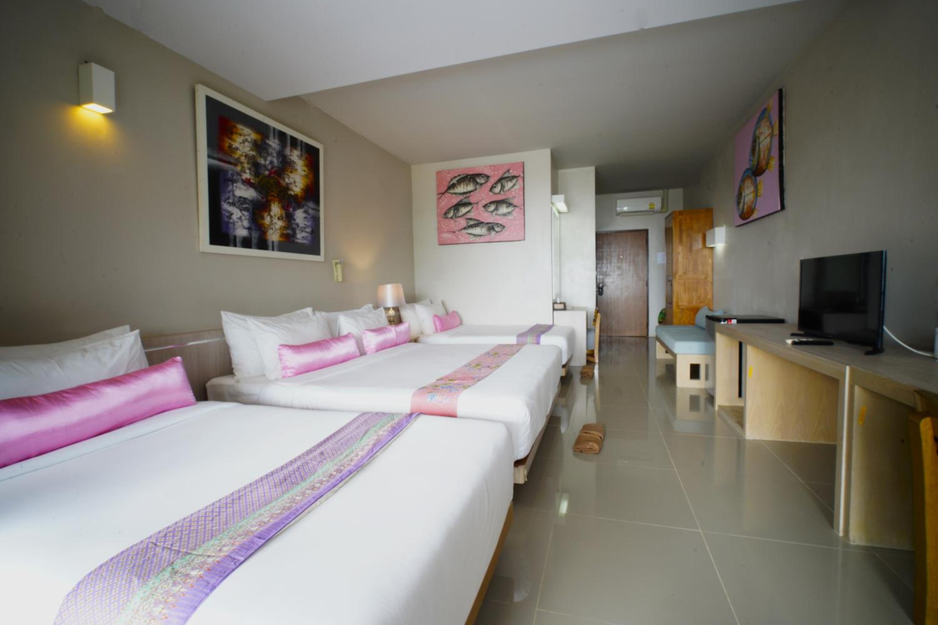 Deluxe Family Sea View - Photo 11