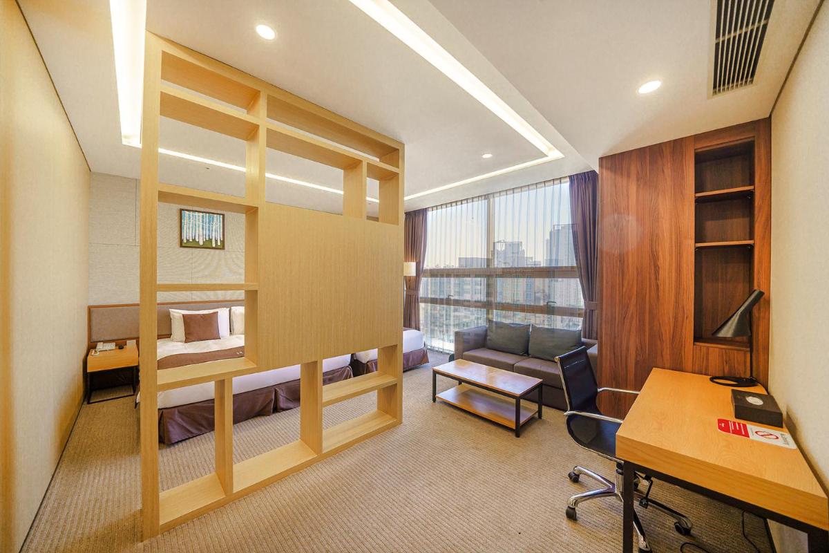 Corner Suite Twin photo 2